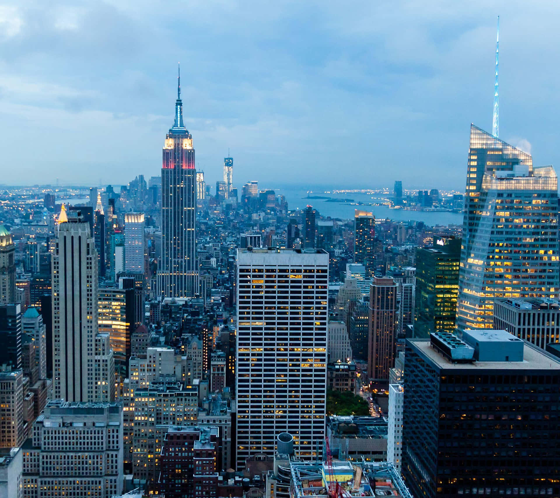 Explore The Urban Landscape Of Ny Background