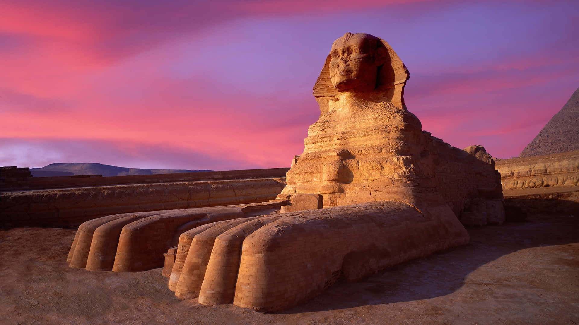 Explore The Wonders Of Ancient Egypt. Background