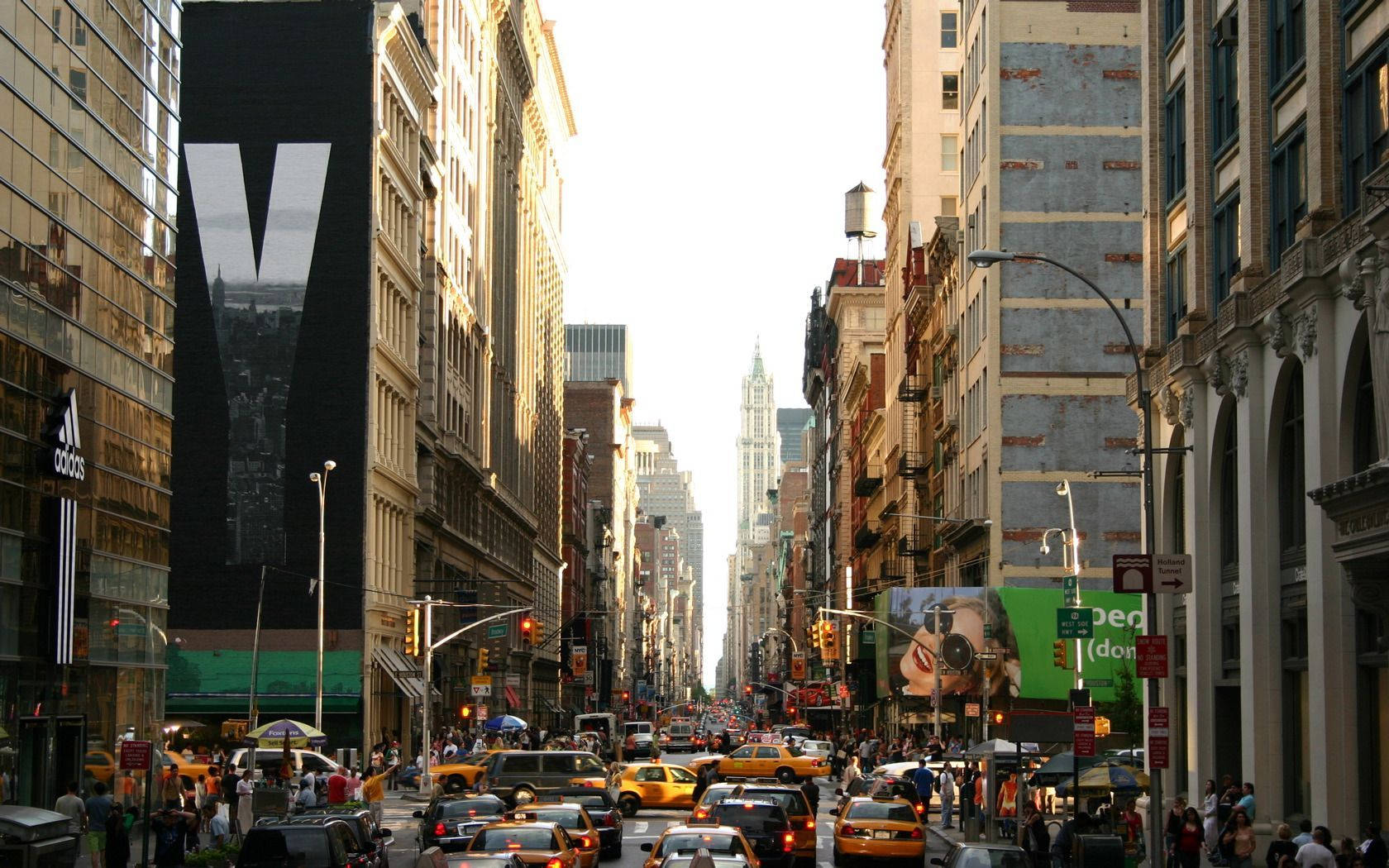 Exploring The City: A Look At The Busy Streets Of New York Background