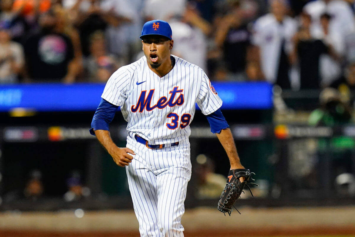 Expressive Edwin Diaz On Field Background