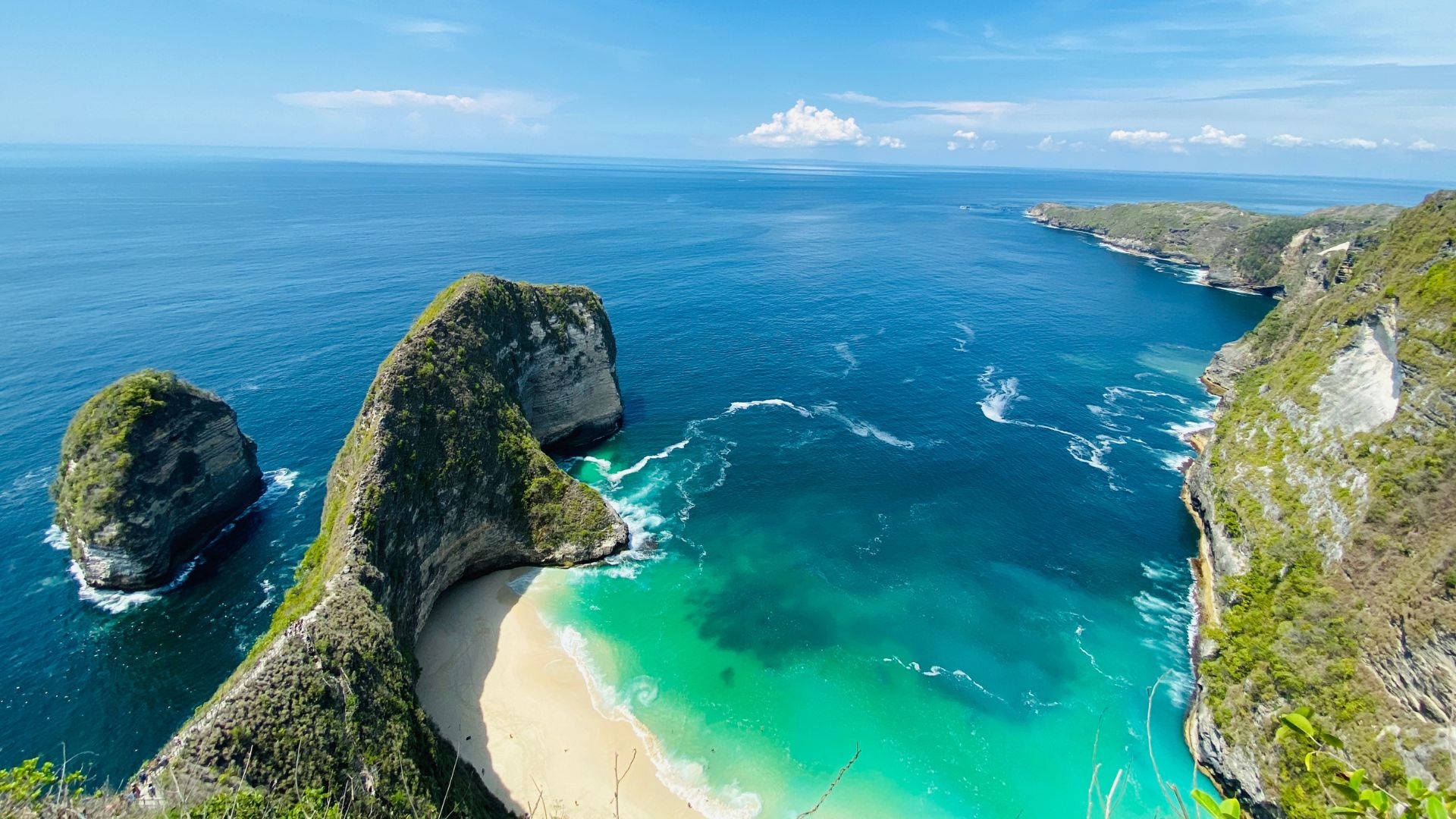 Exquisite Harmony Of Blue And Green At Bali Beach Background