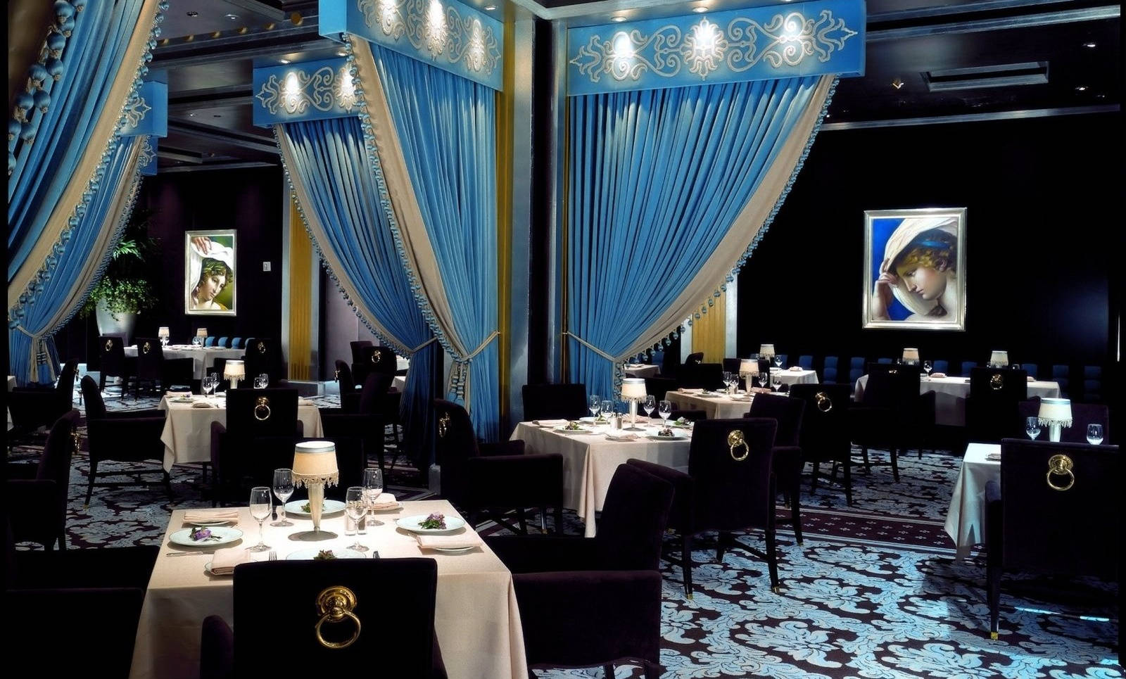 Exquisite Prime Steakhouse Restaurant In Las Vegas Background