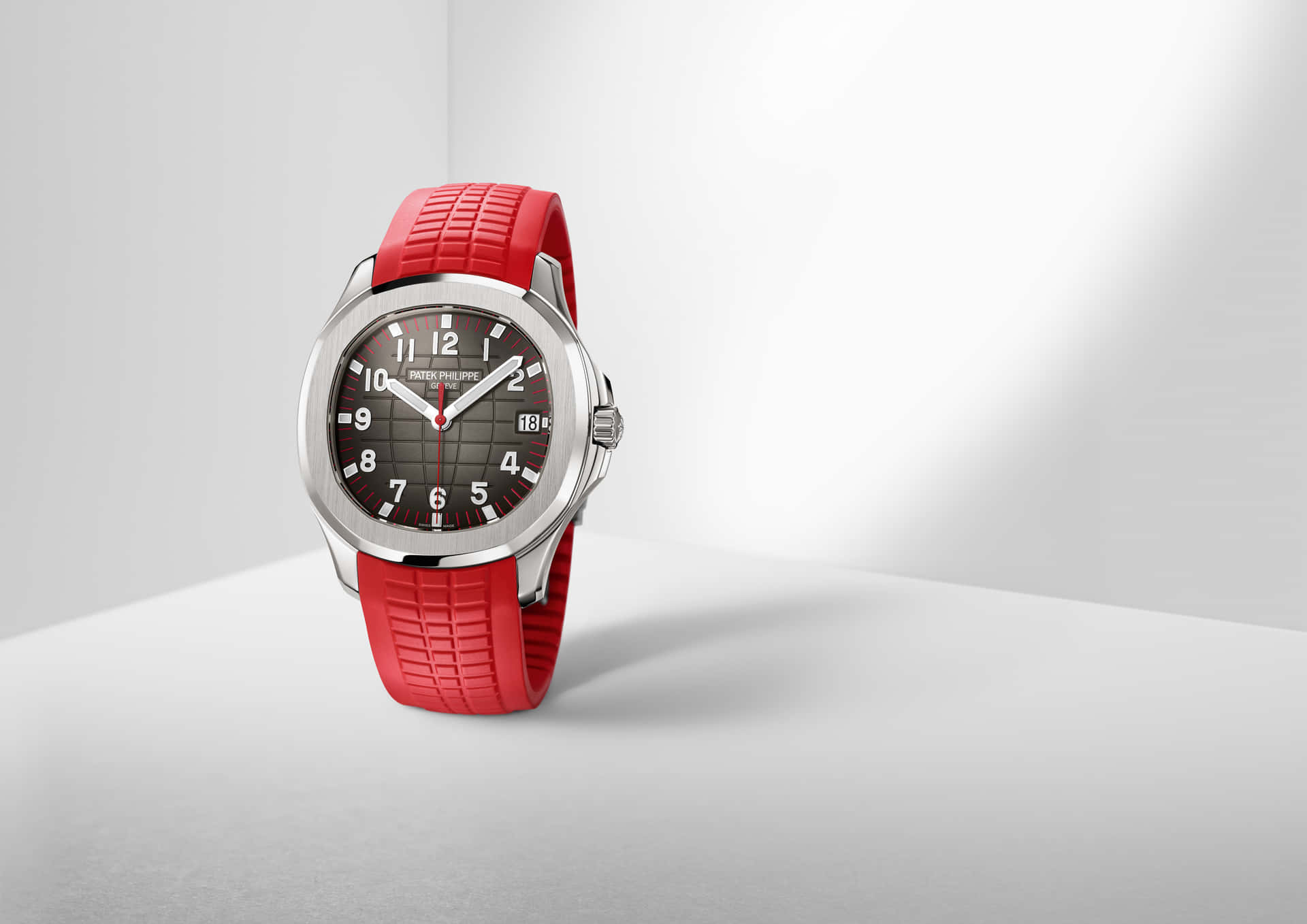 Exquisite Red Patek Philippe Aquanaut Luxury Watch