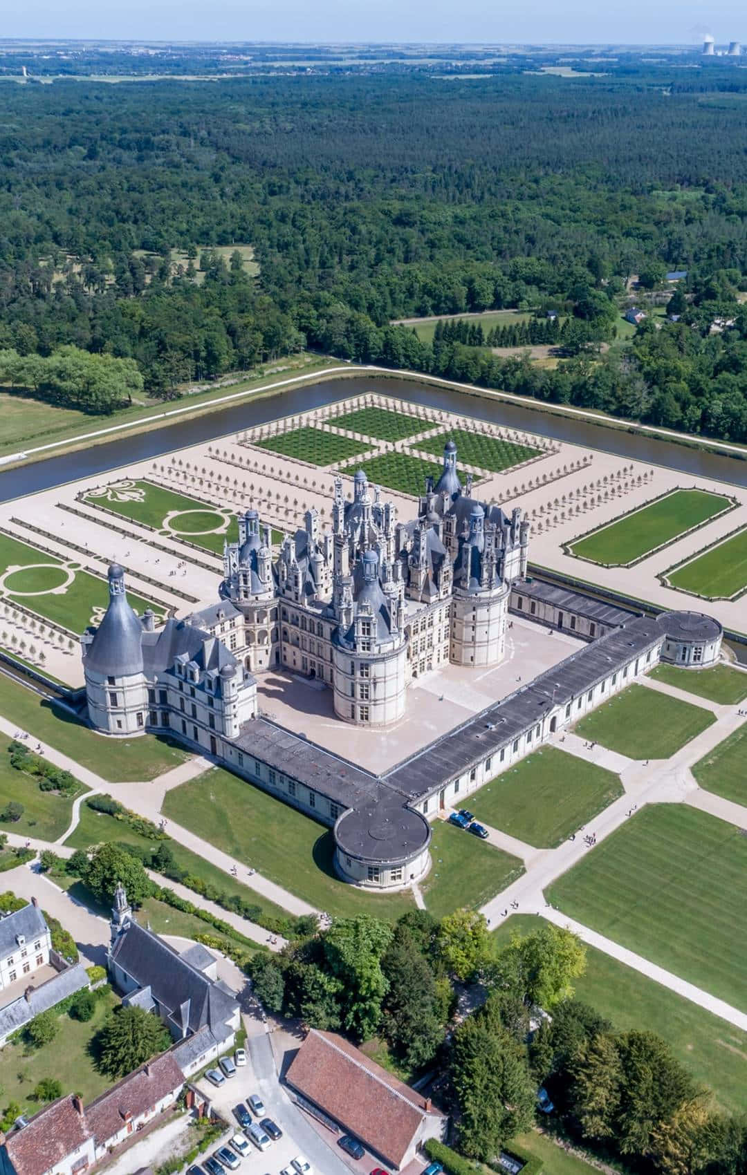 Extravagant Chateau De Chambord Aerial Angle Shot Background