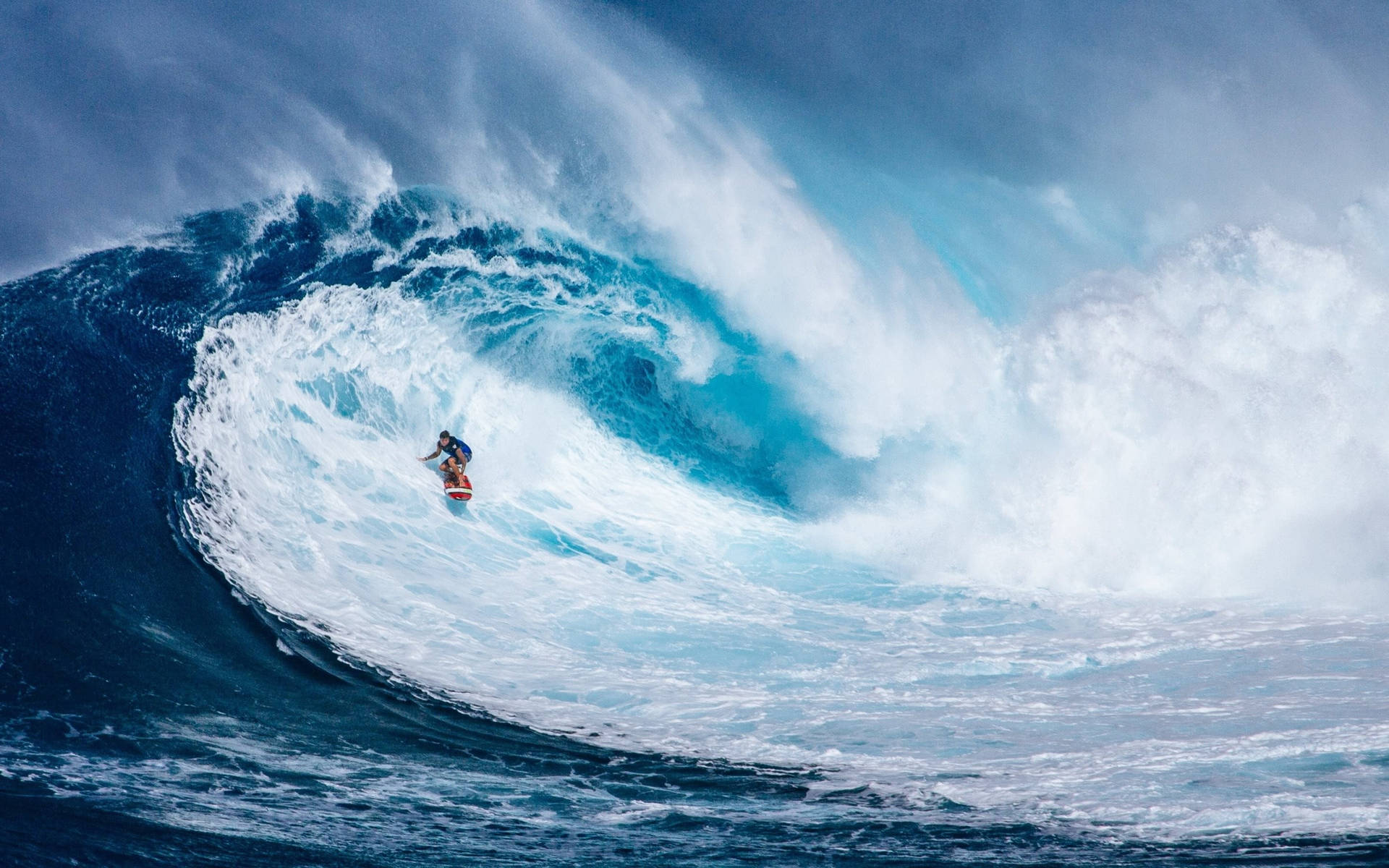 Extreme Sports Surfing Big Waves