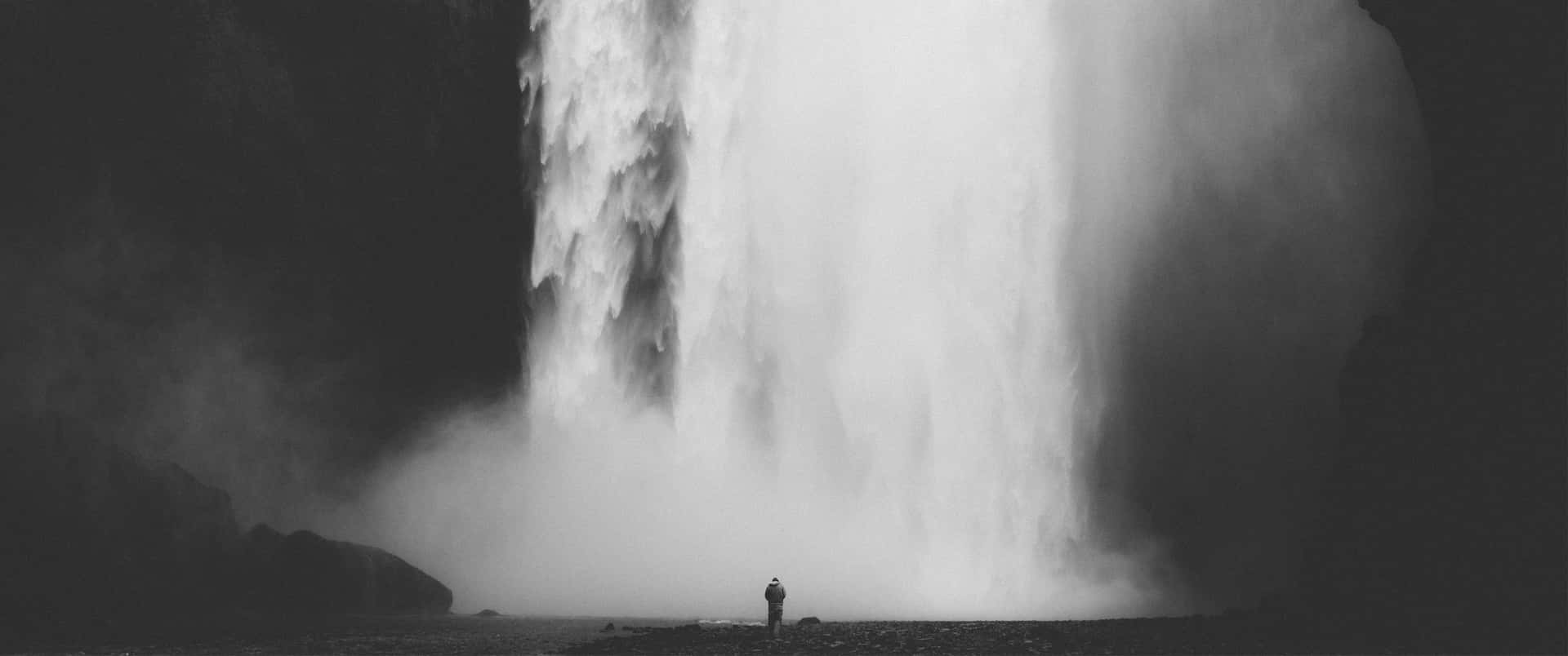 Eye-catching Minimal Wallpaper Background