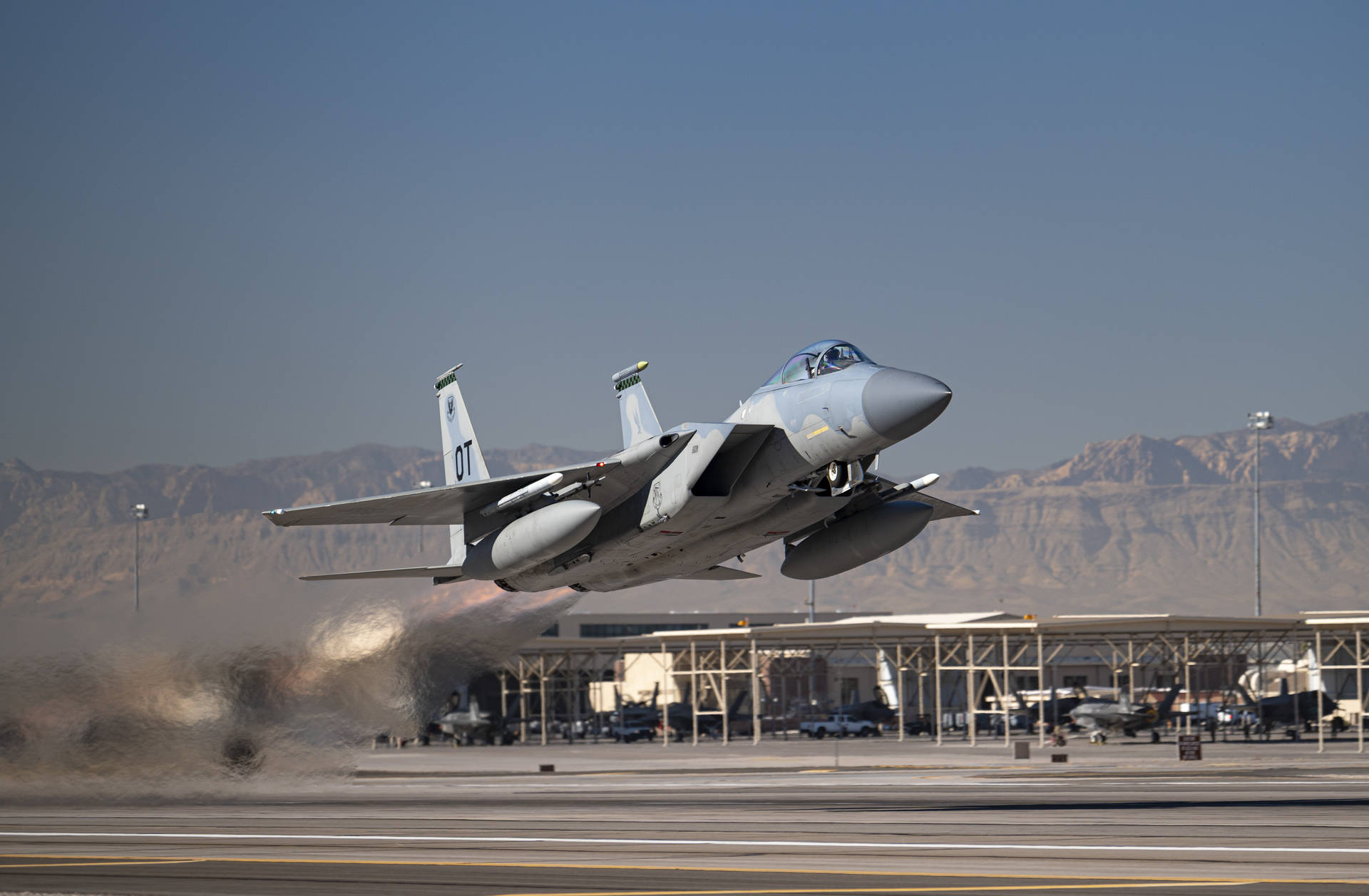 F-15 Fighter Jet Quick Takeoff Background