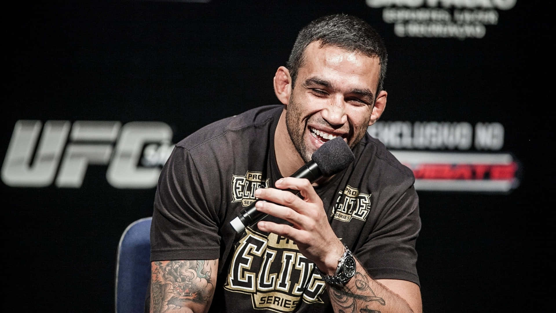 Fabricio Werdum Laughs At Press Conference