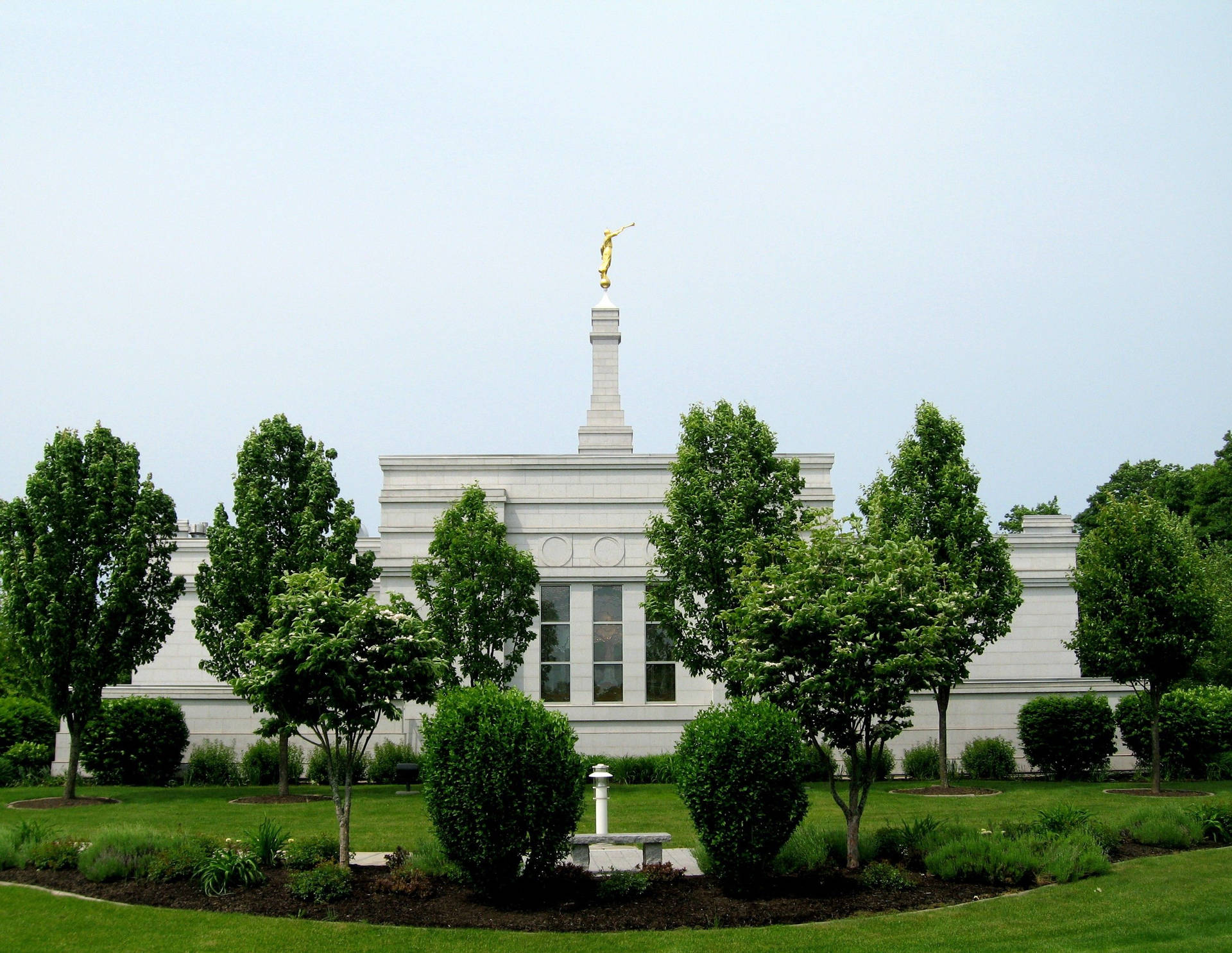 Facade Of Palmyra New York Temple Background