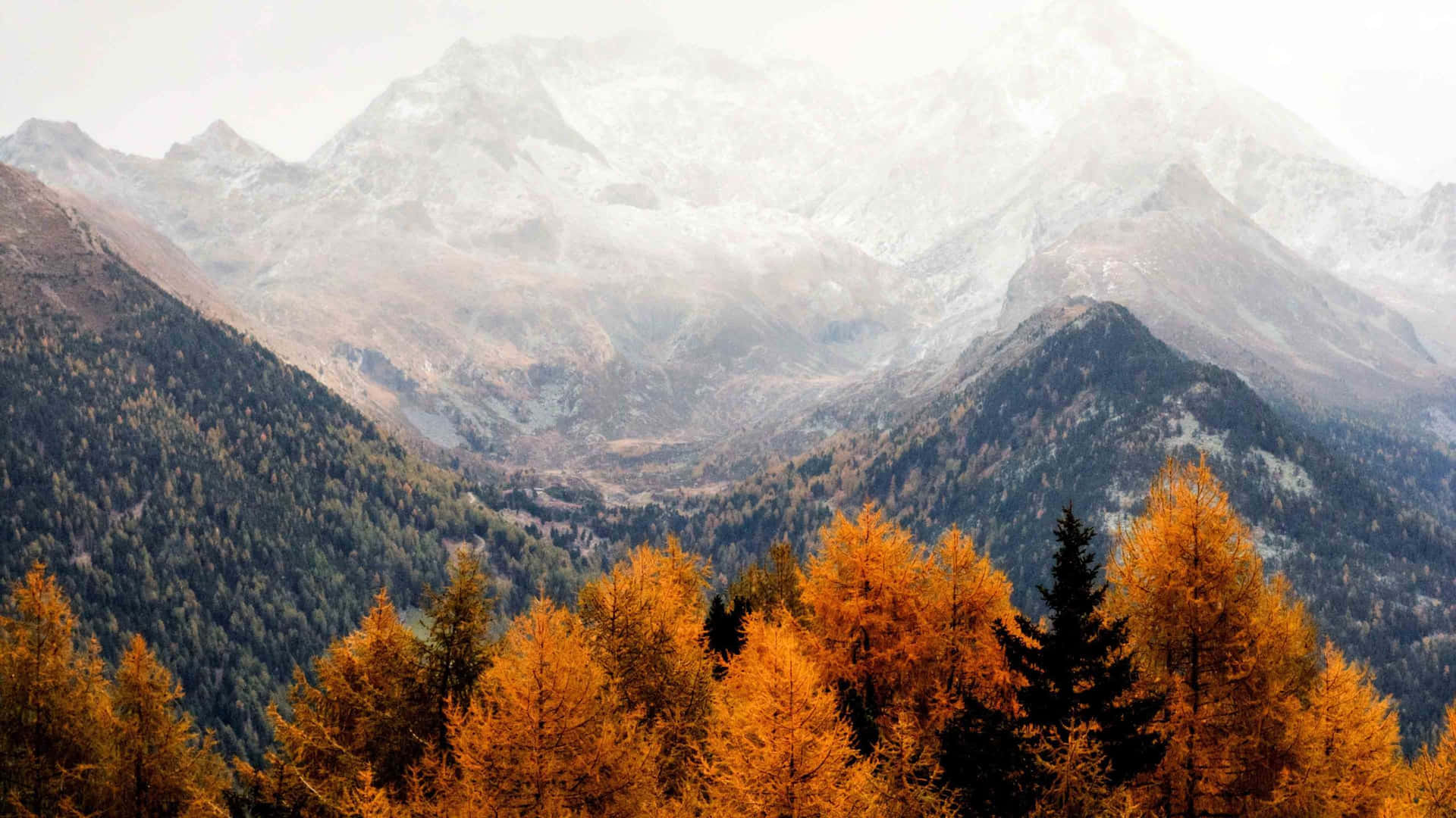 Fall Aesthetic Macbook Mountains Background