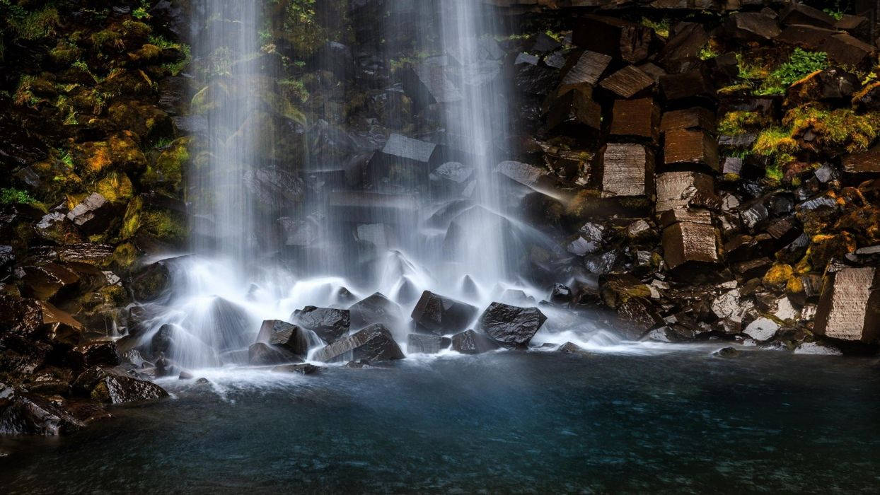 Falling Water Of Svartifoss