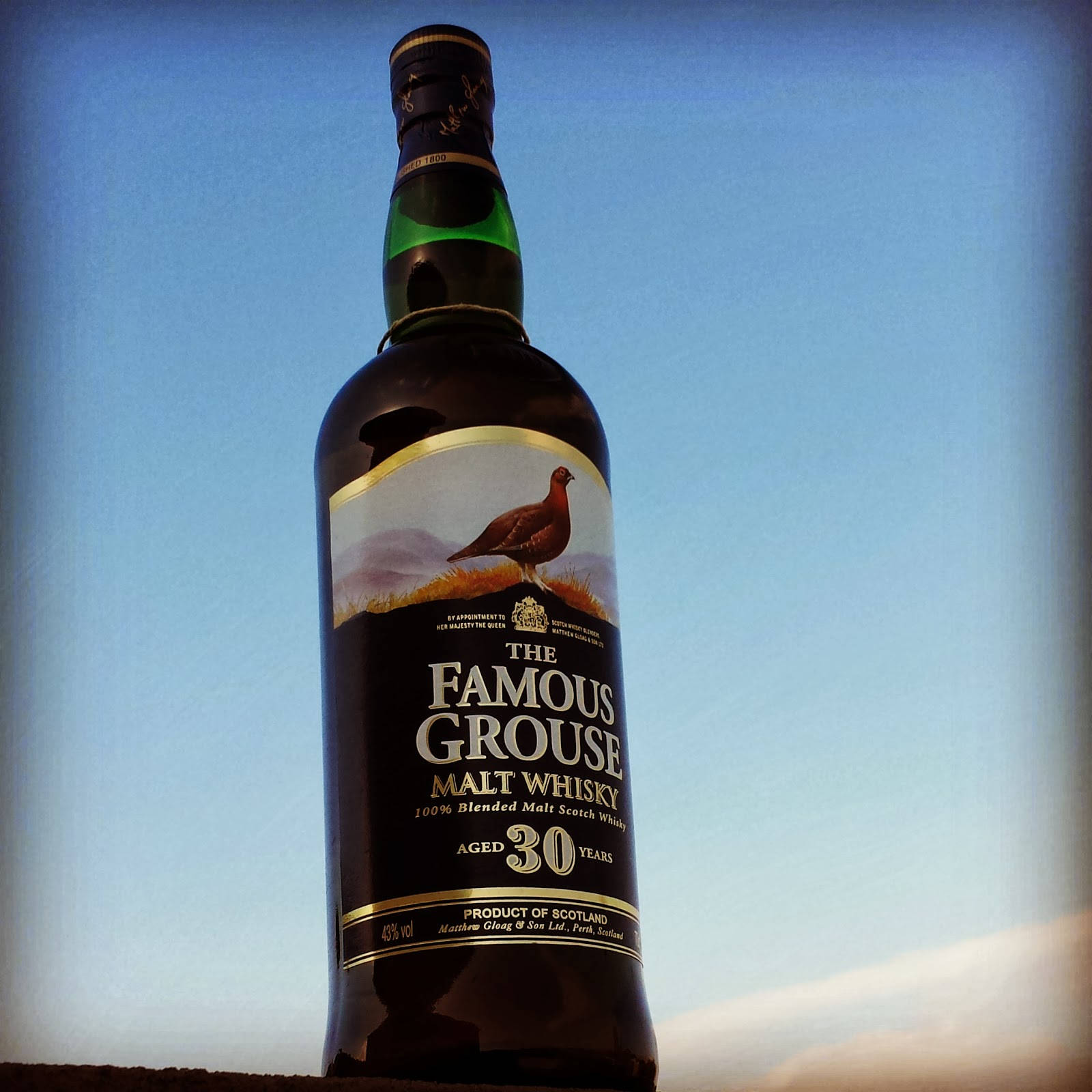 Famous Grouse 30 Years Malt Whisky Background