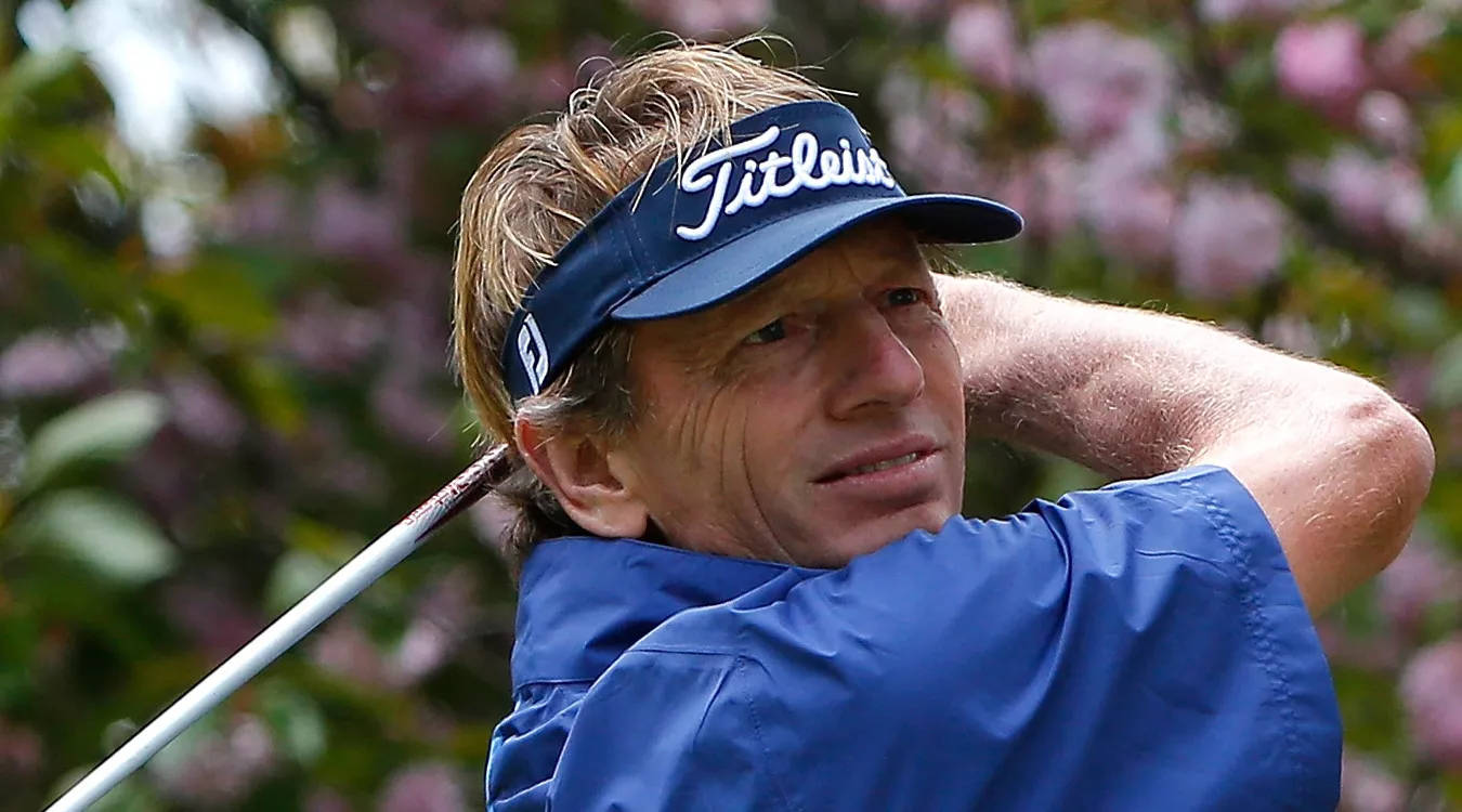 Famous Professional Golfer Brad Faxon Background