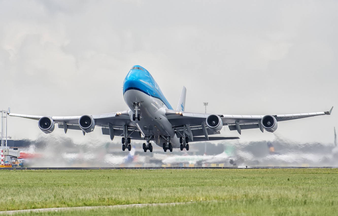 Fantastic Klm Boeing Passenger Plane Background