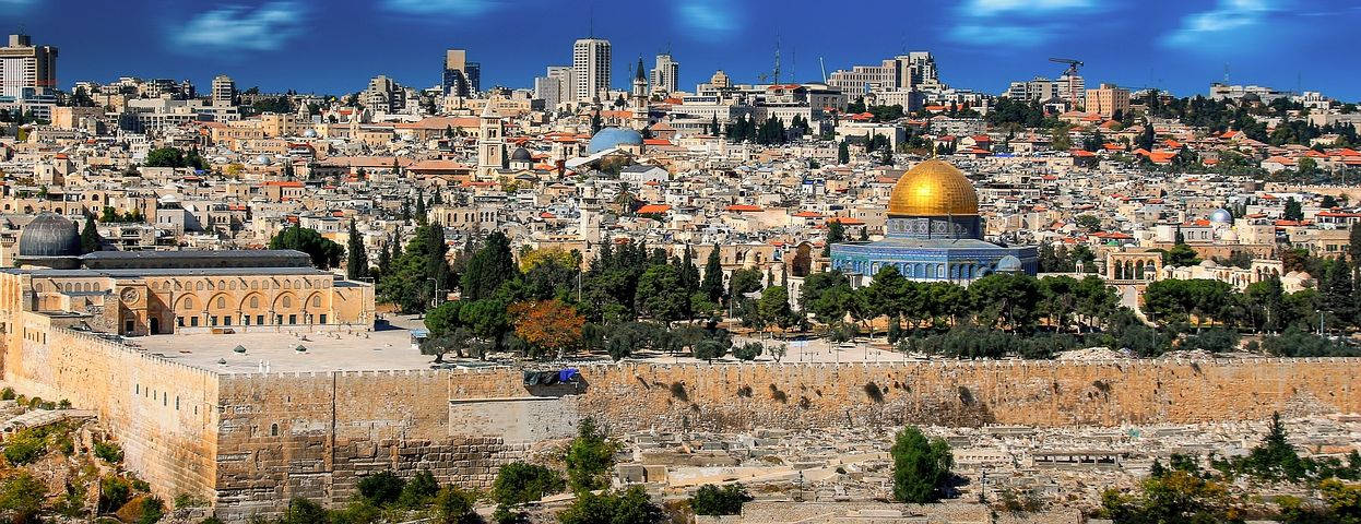 Faraway Dome Of The Rock Background