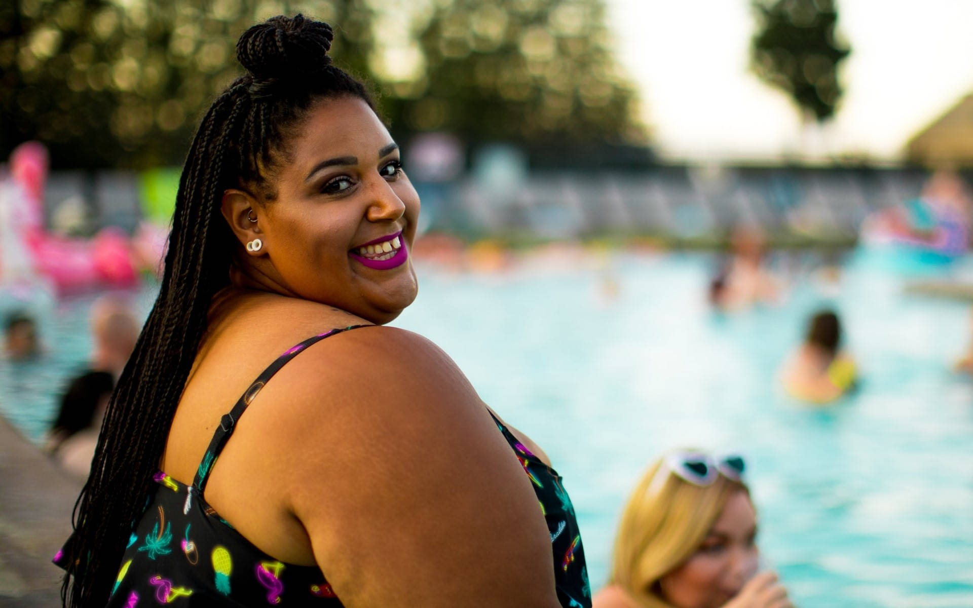 Fat Person By Pool Background