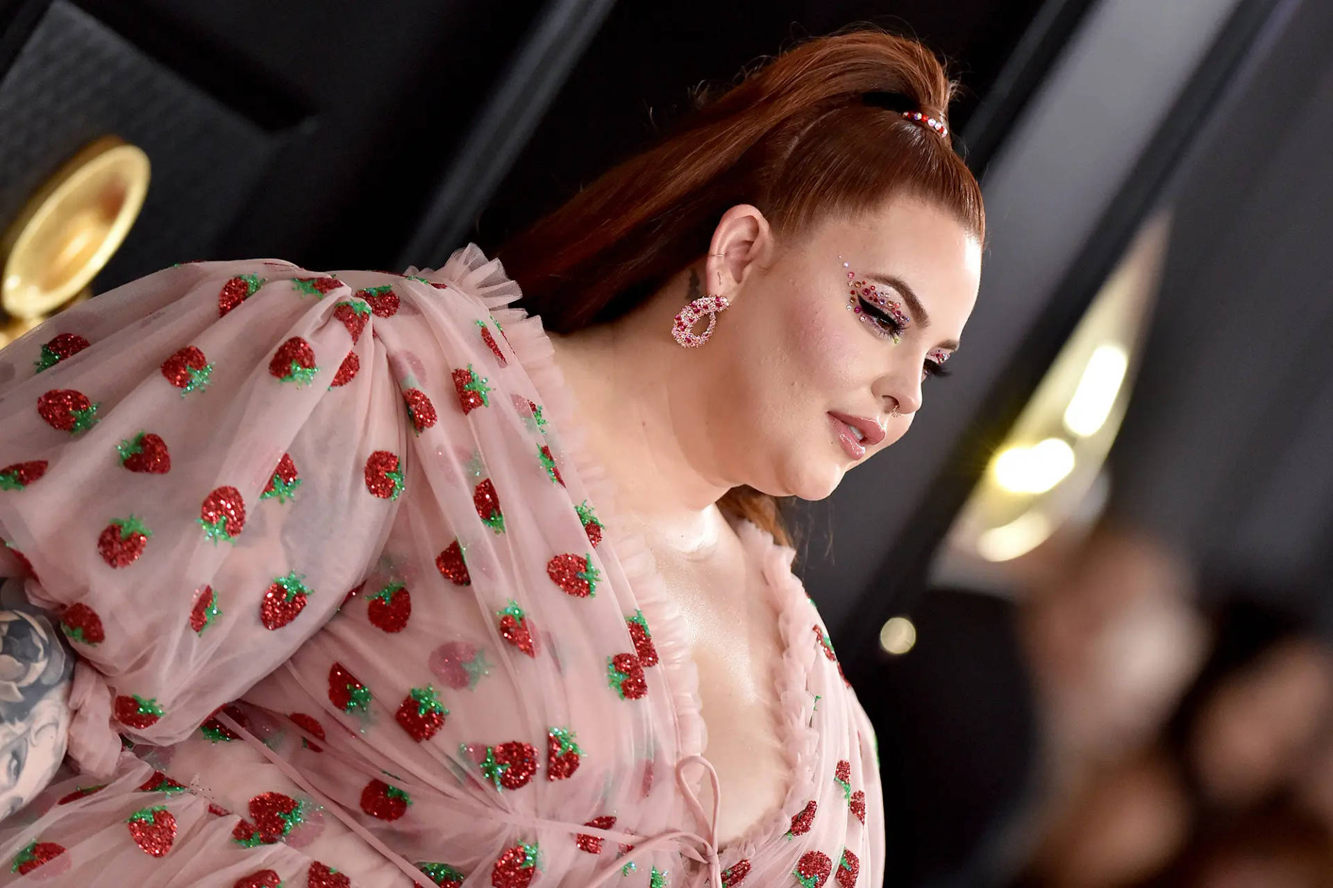 Fat Person Tess Holliday Strawberry Dress Background