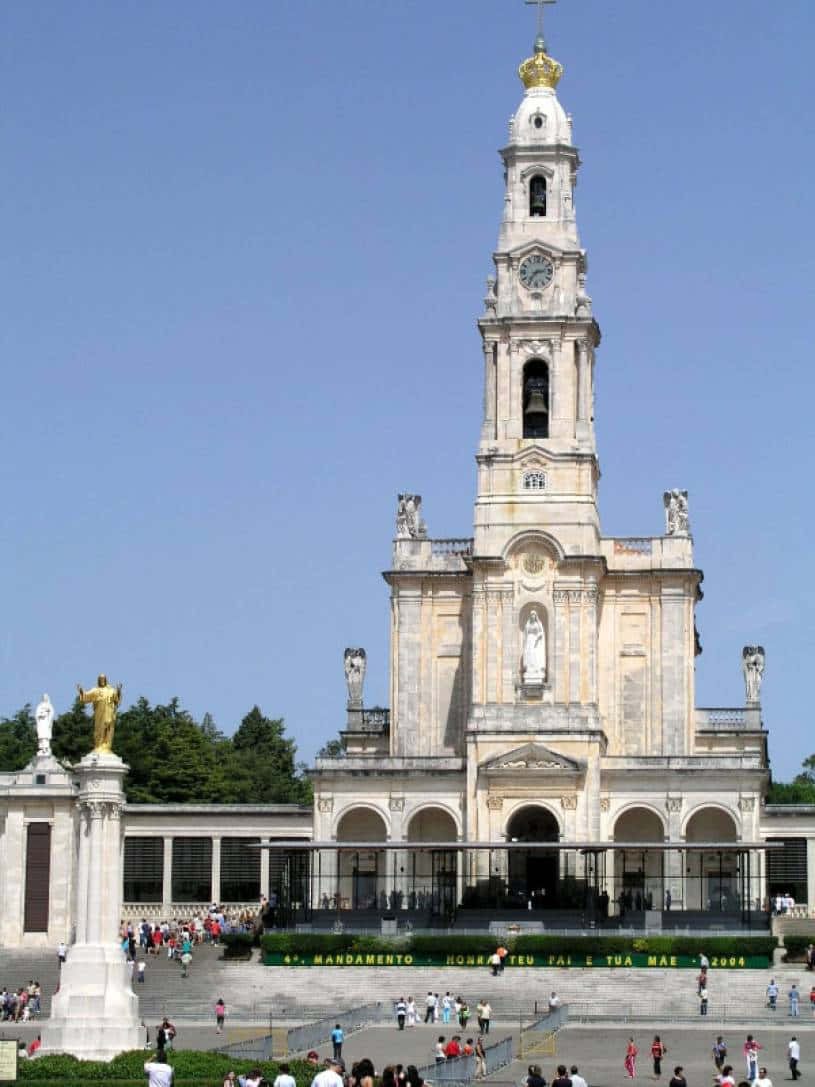 Fatima Sanctuary With Jesus Statue