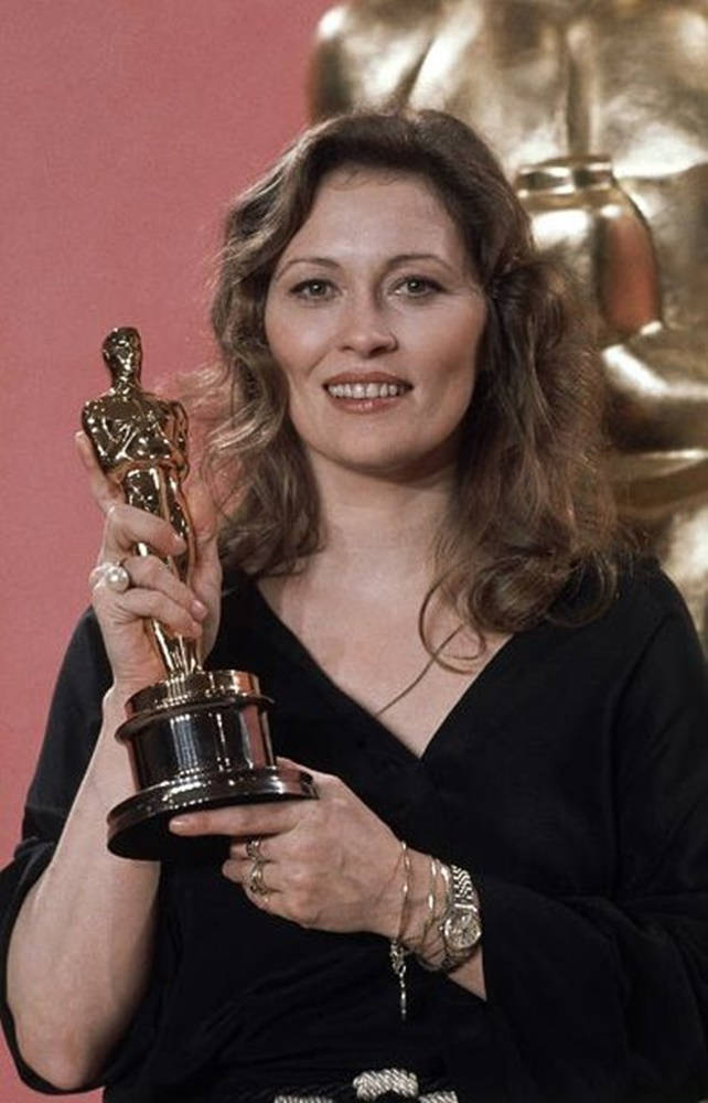 Faye Dunaway Best Actress 1977 49th Academy Awards Background