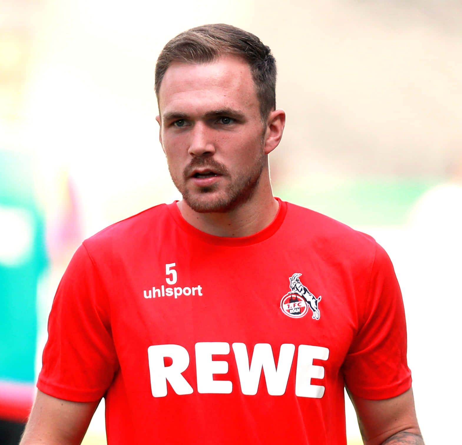 Fc Cologne Football Player Rafael Czichos Background