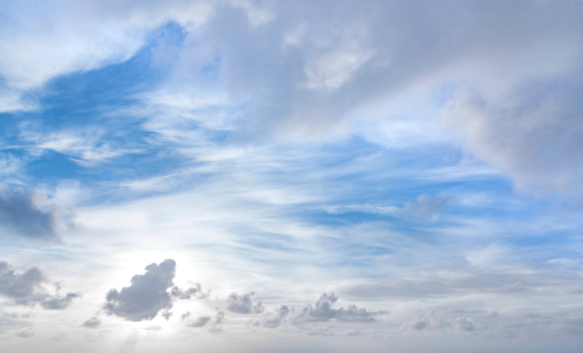 Feather-like Blue Aesthetic Cloud Background