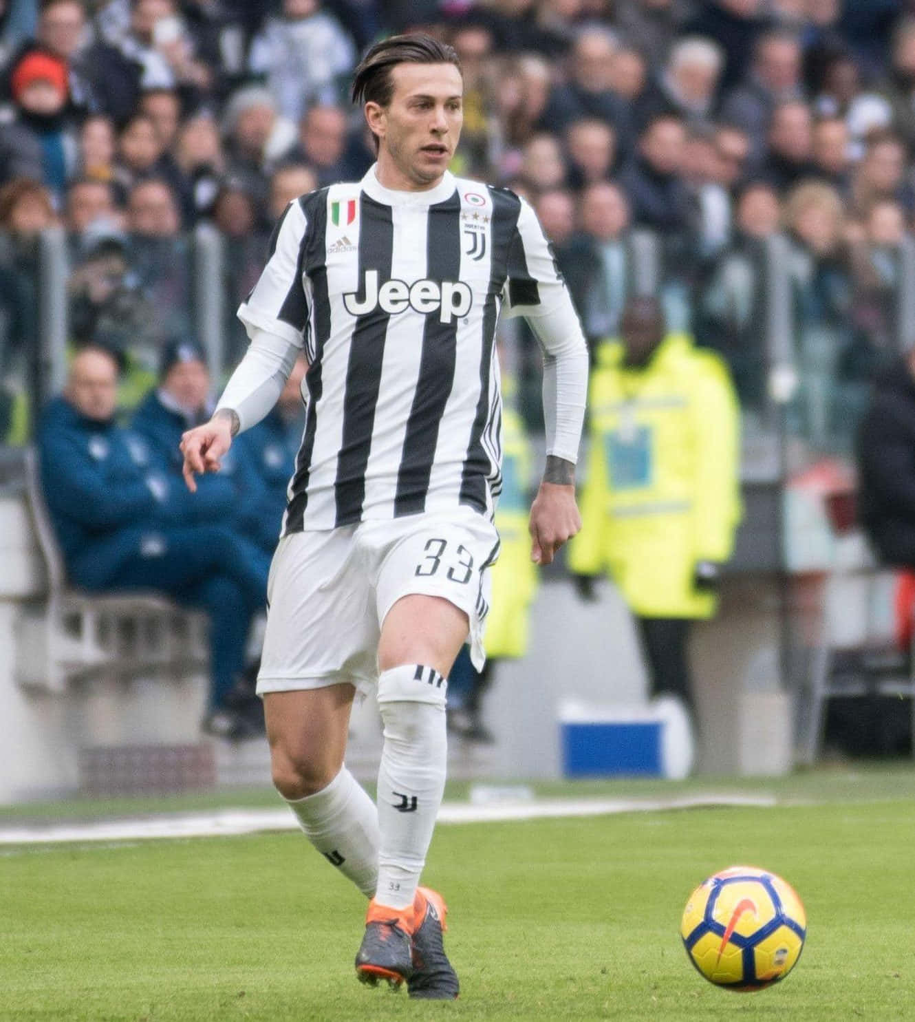 Federico Bernardeschi Running With A Football Background