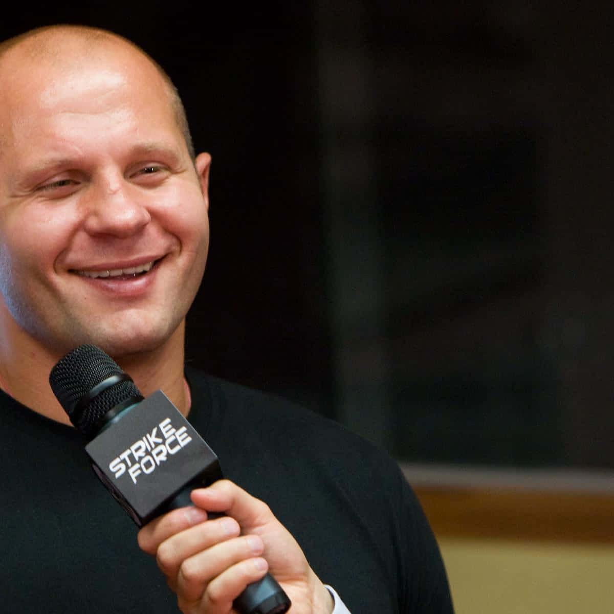 Fedor Emelianenko, Pride Of Russian Mma, Showcases Triumph Smile Background