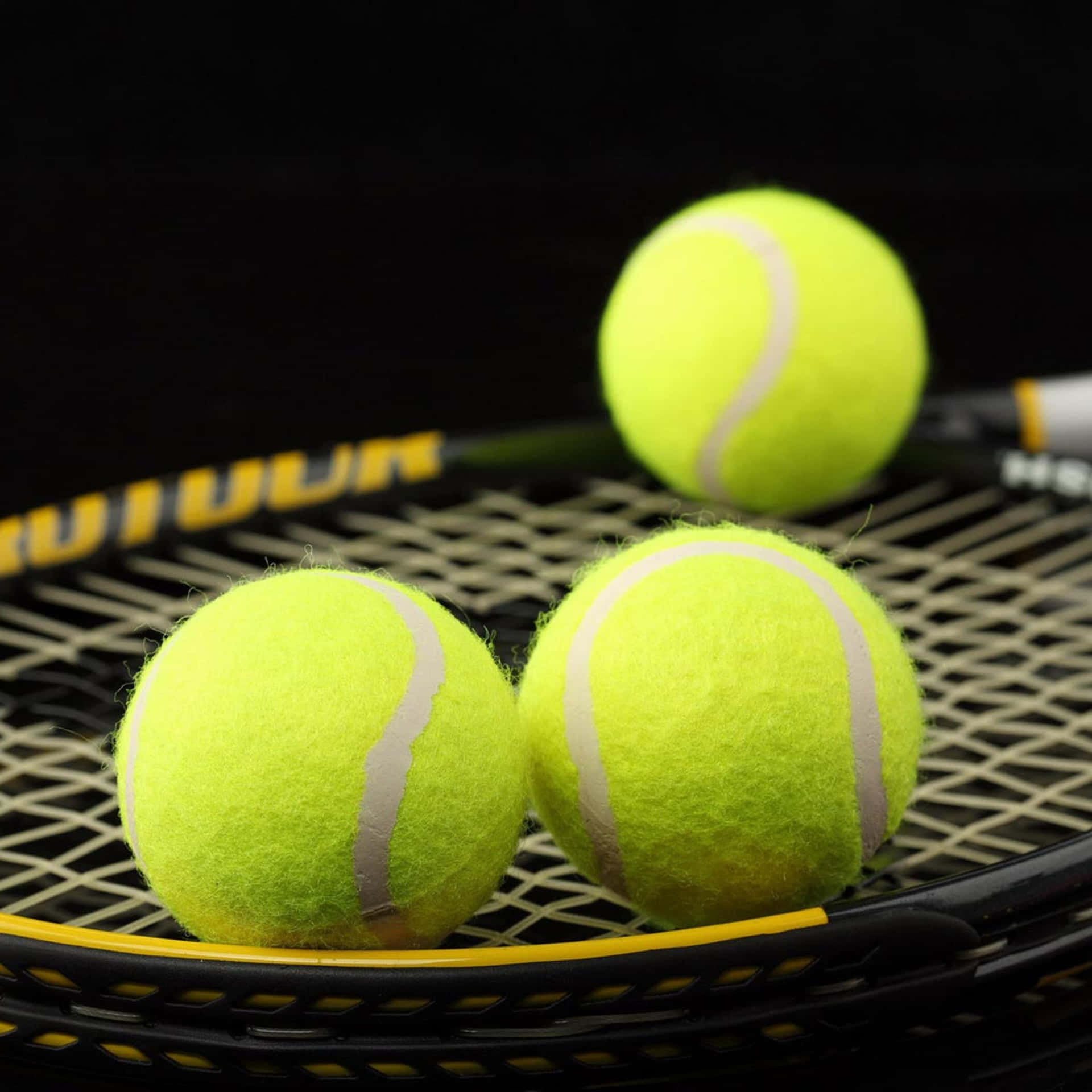 Feel The Bounce Of A Tennis Ball! Background
