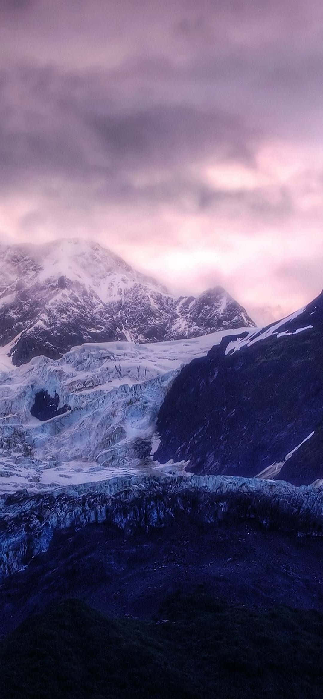 Feel The Luxury Of The Sophisticated Iphone 13 Mini