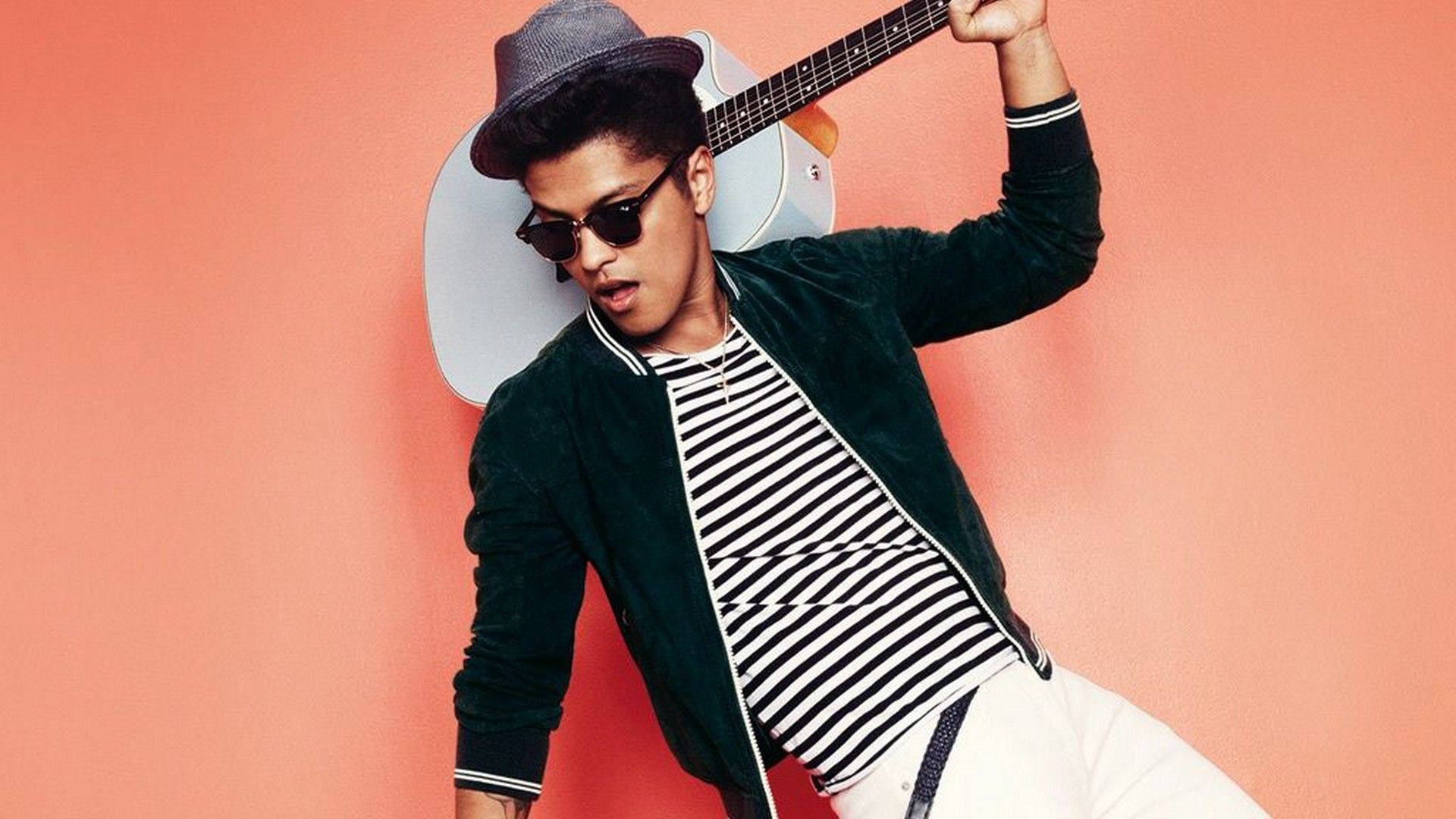 Feel The Summer Vibes With Bruno Mars Background