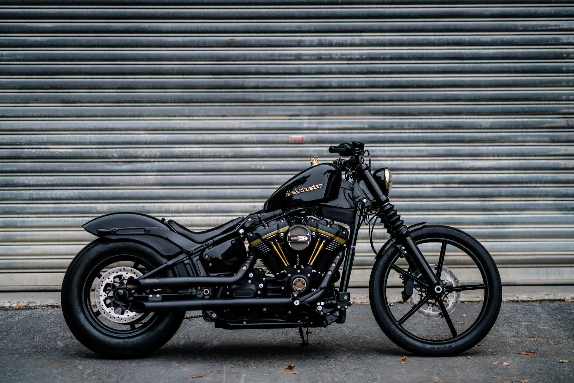 Feel The Thrill Of Riding This Hd Motorcycle Background