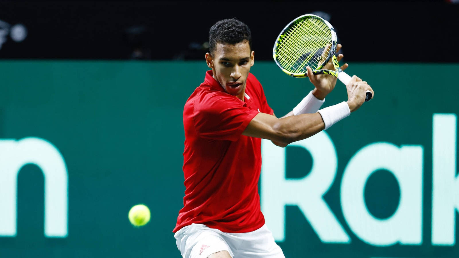 Felix Auger Aliassime Ready To Hit Ball