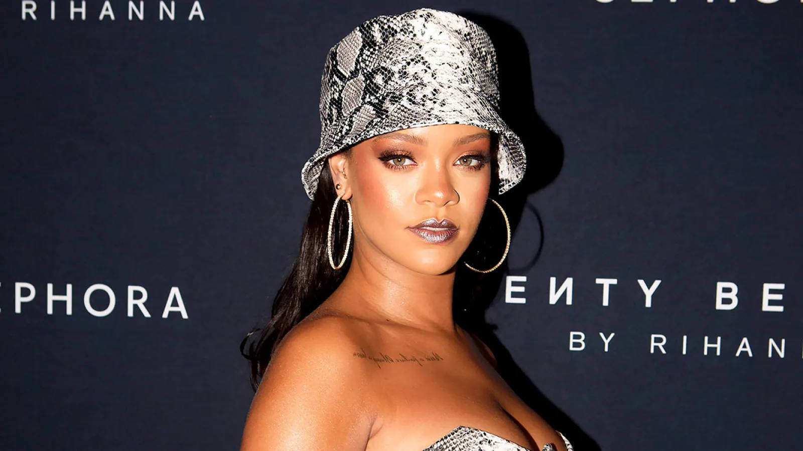 Fenty Rihanna Bucket Hat