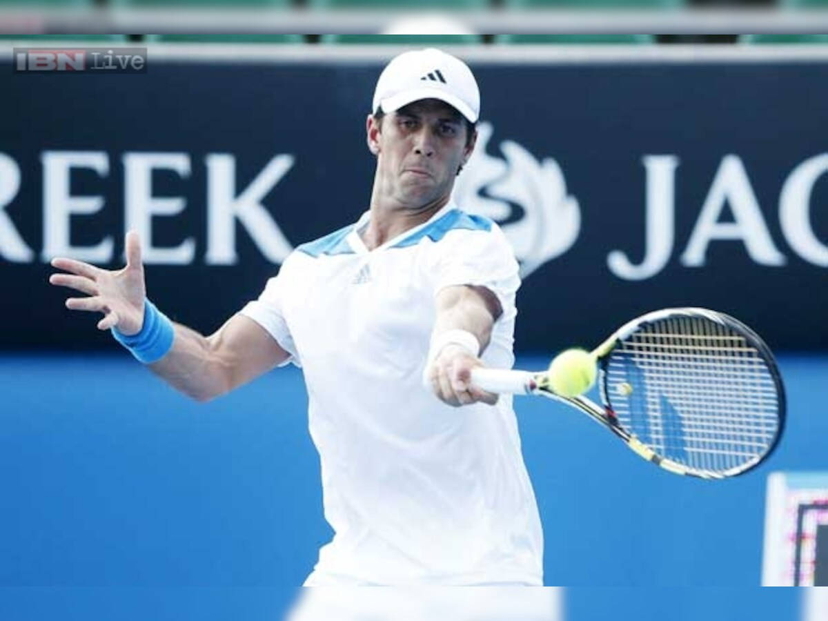 Fernando Verdasco At The Clay Court Background