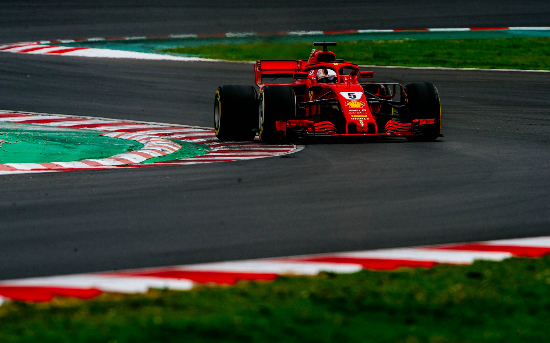 Ferrari F1 2018 Approaching Background