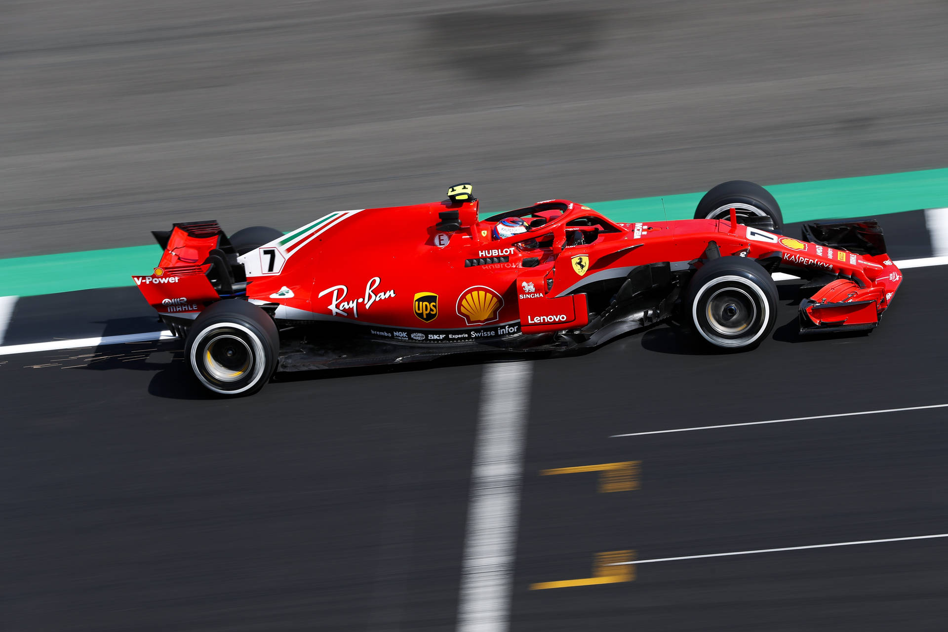 Ferrari F1 2018 Racing Side View Background