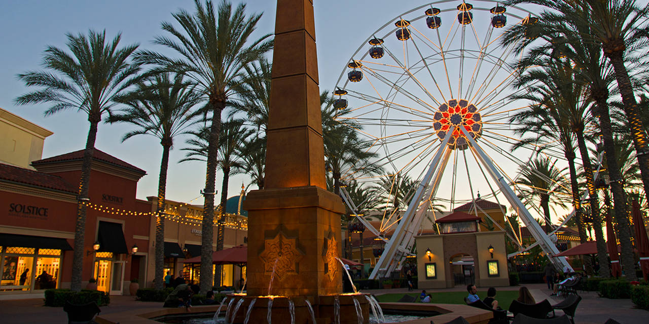 Ferris Wheel In Irvine Spectrum Center Background