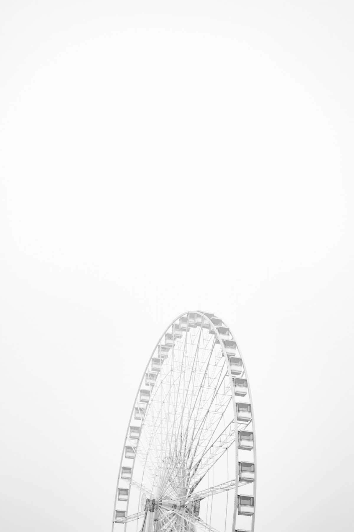 Ferris Wheel Soft White Aesthetic Background