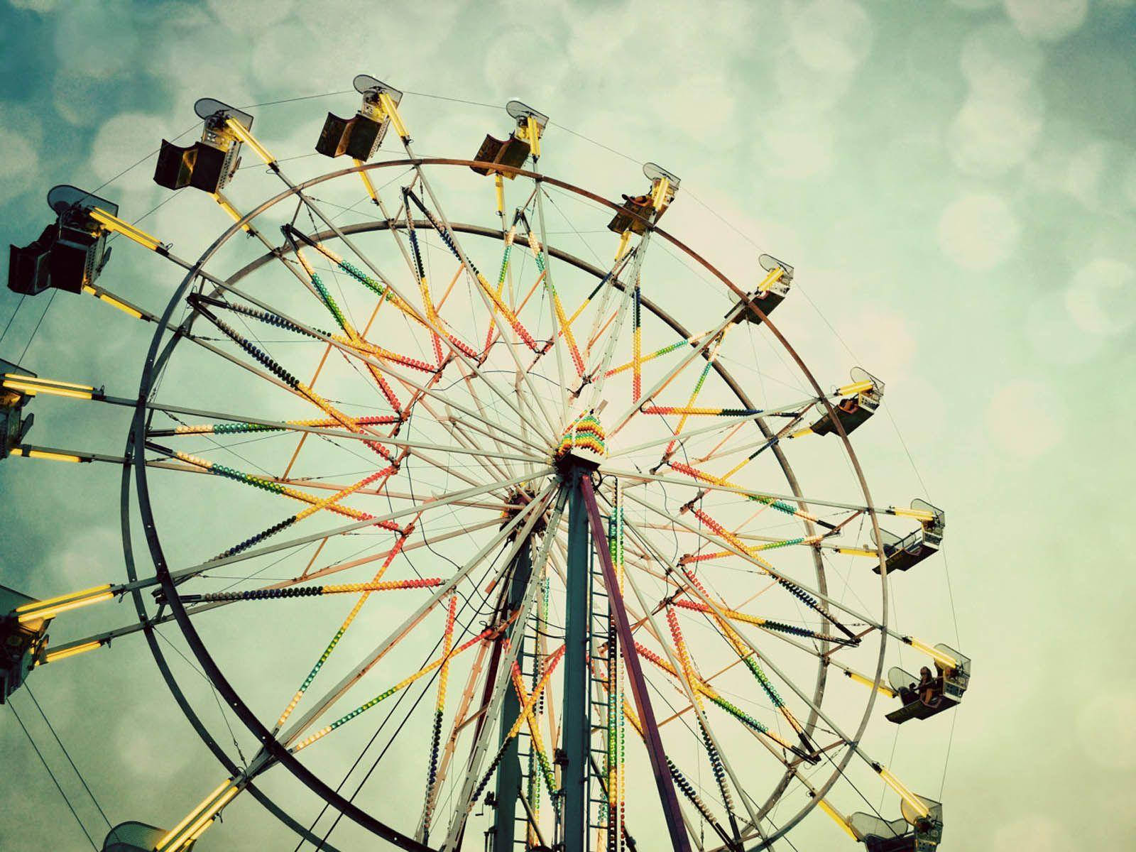 Ferris Wheel With Star-shaped Design Background