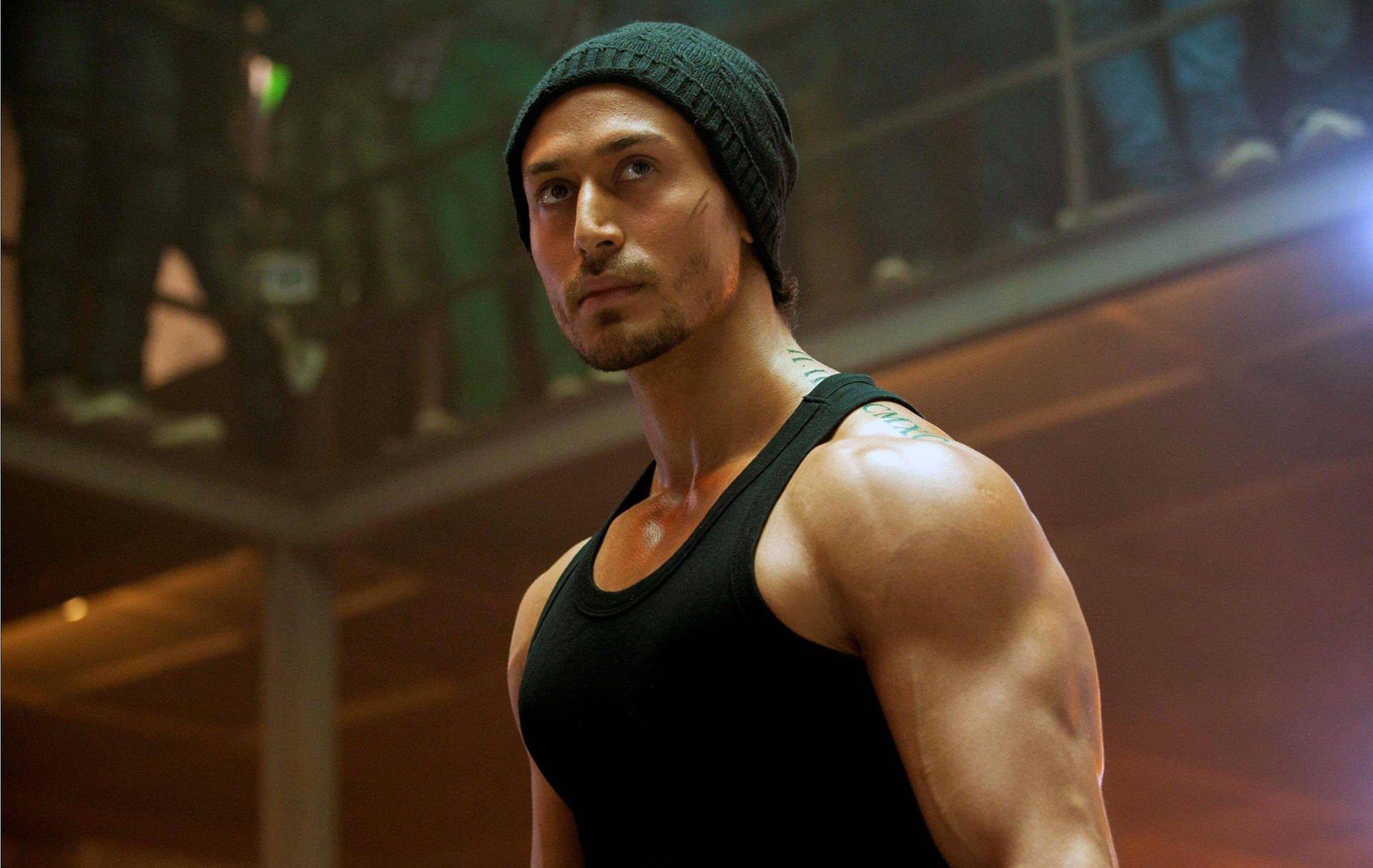 Fierce Indian Actor Tiger Shroff Body Background