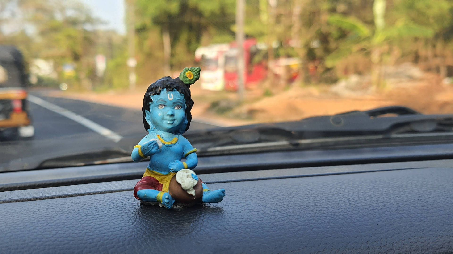 Figurine Of Baby Krishna 4k