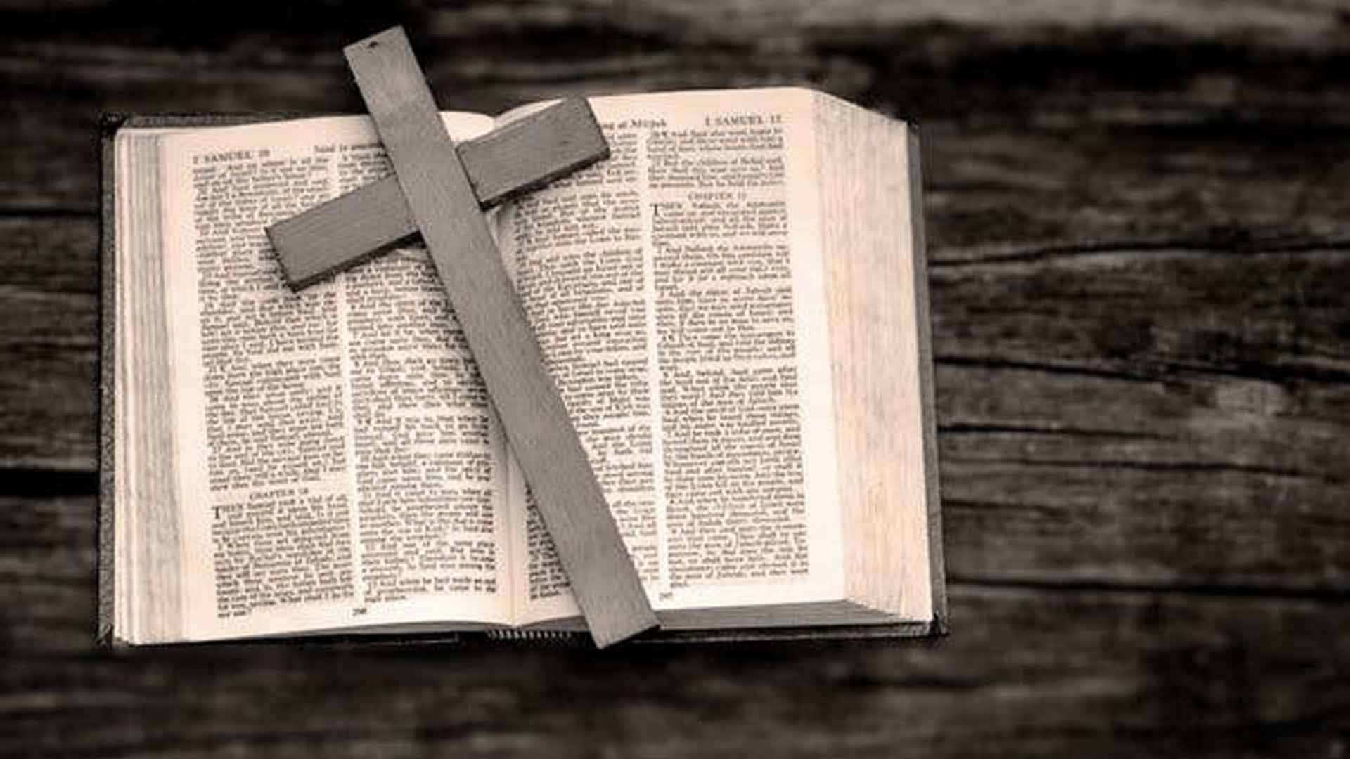 Find God In Nature Background