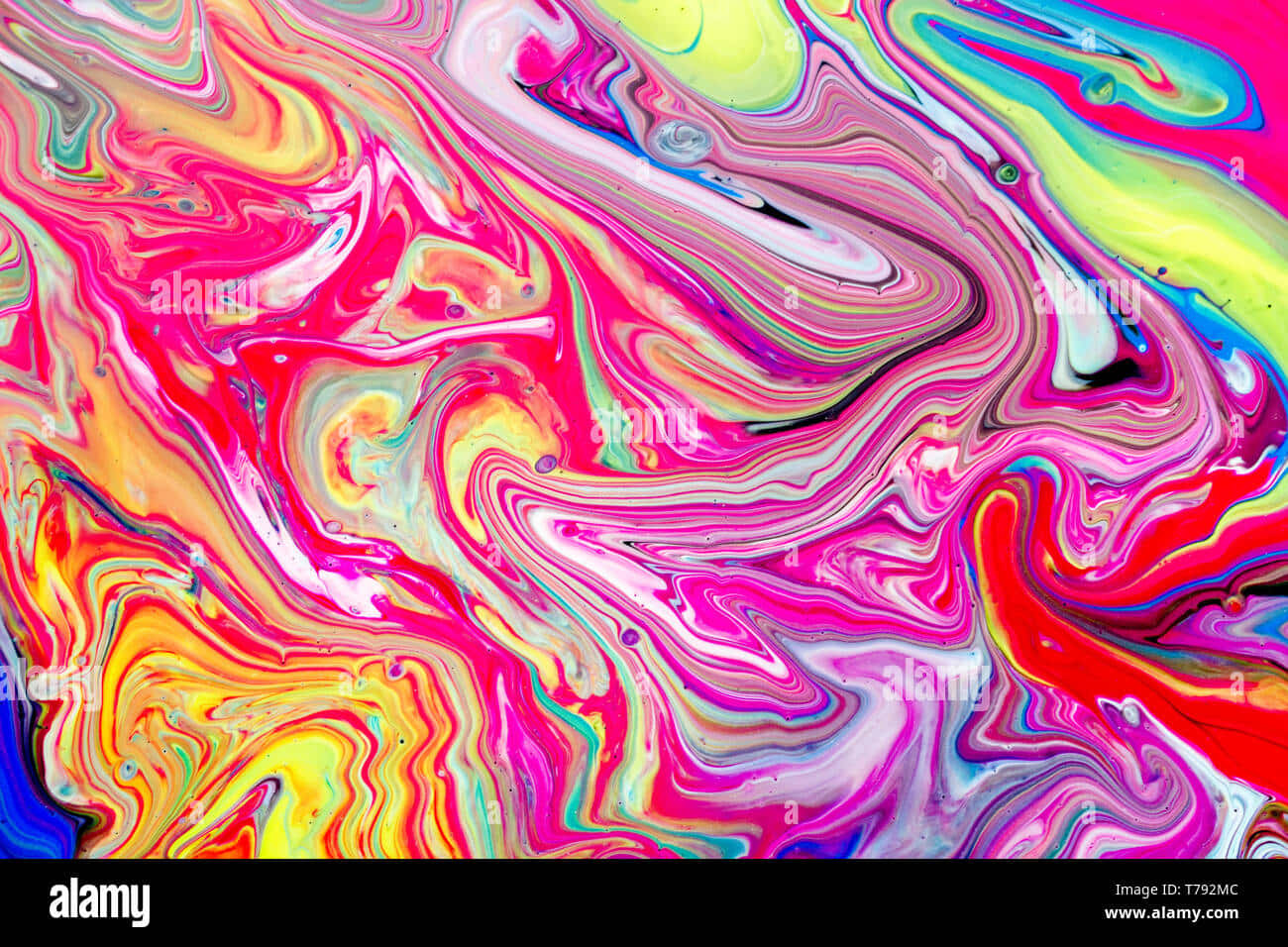 Find Yourself Mesmerized With This Colorful Pattern!