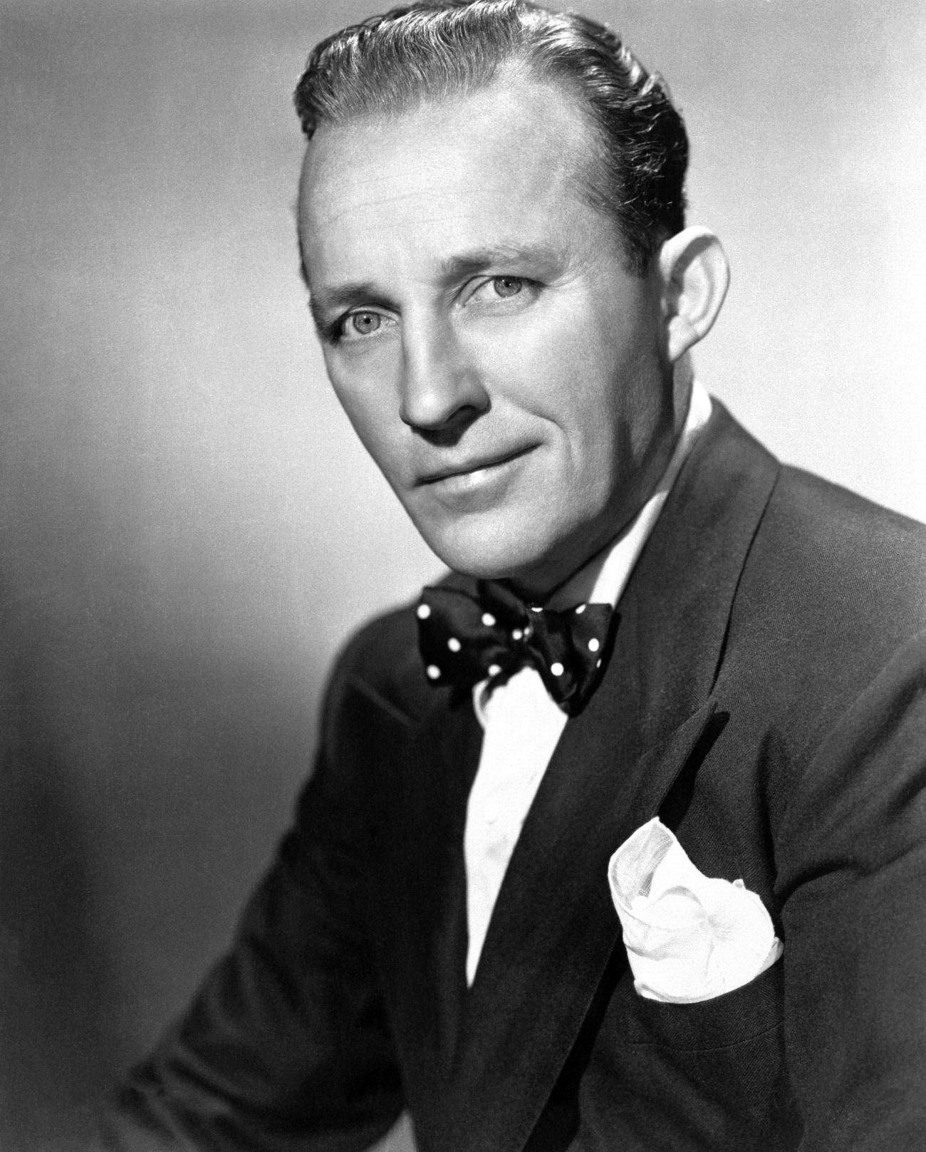 Fine Look Of Bing Crosby Background