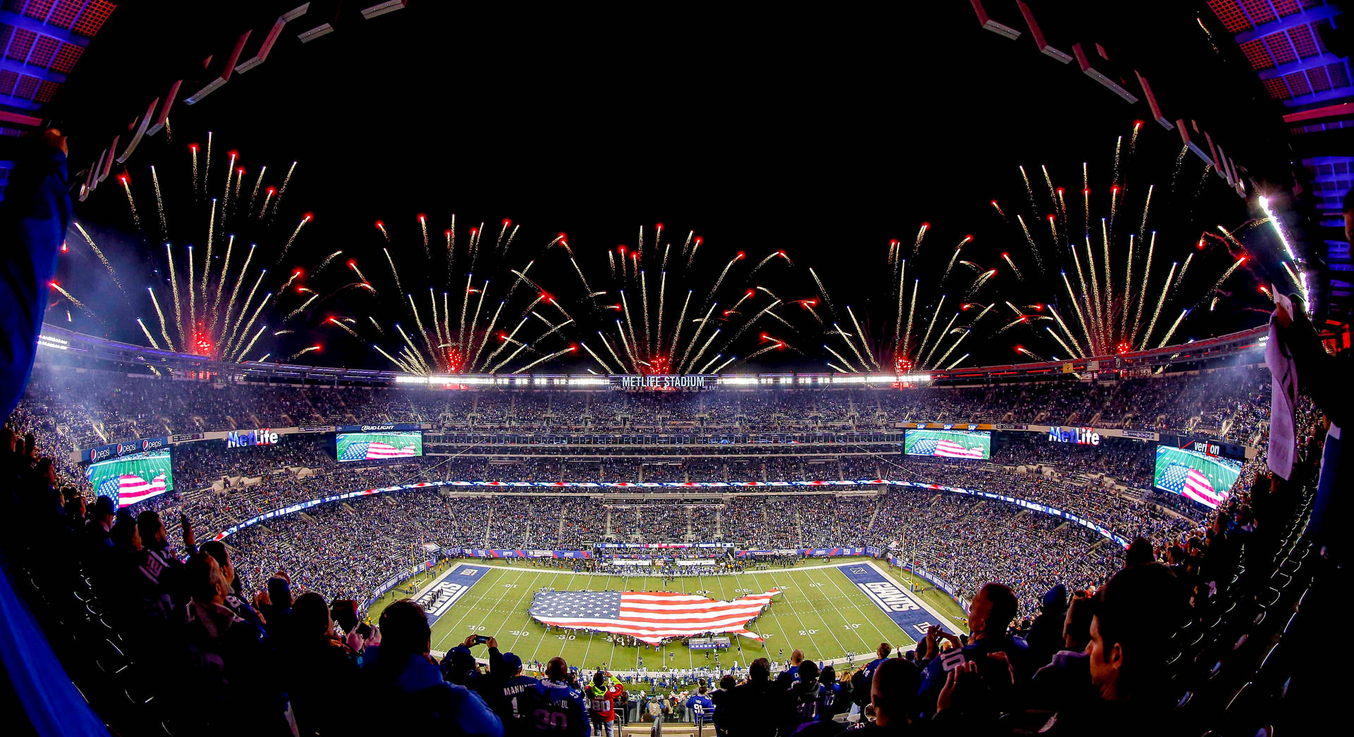 Fish Eye New York Giants Background