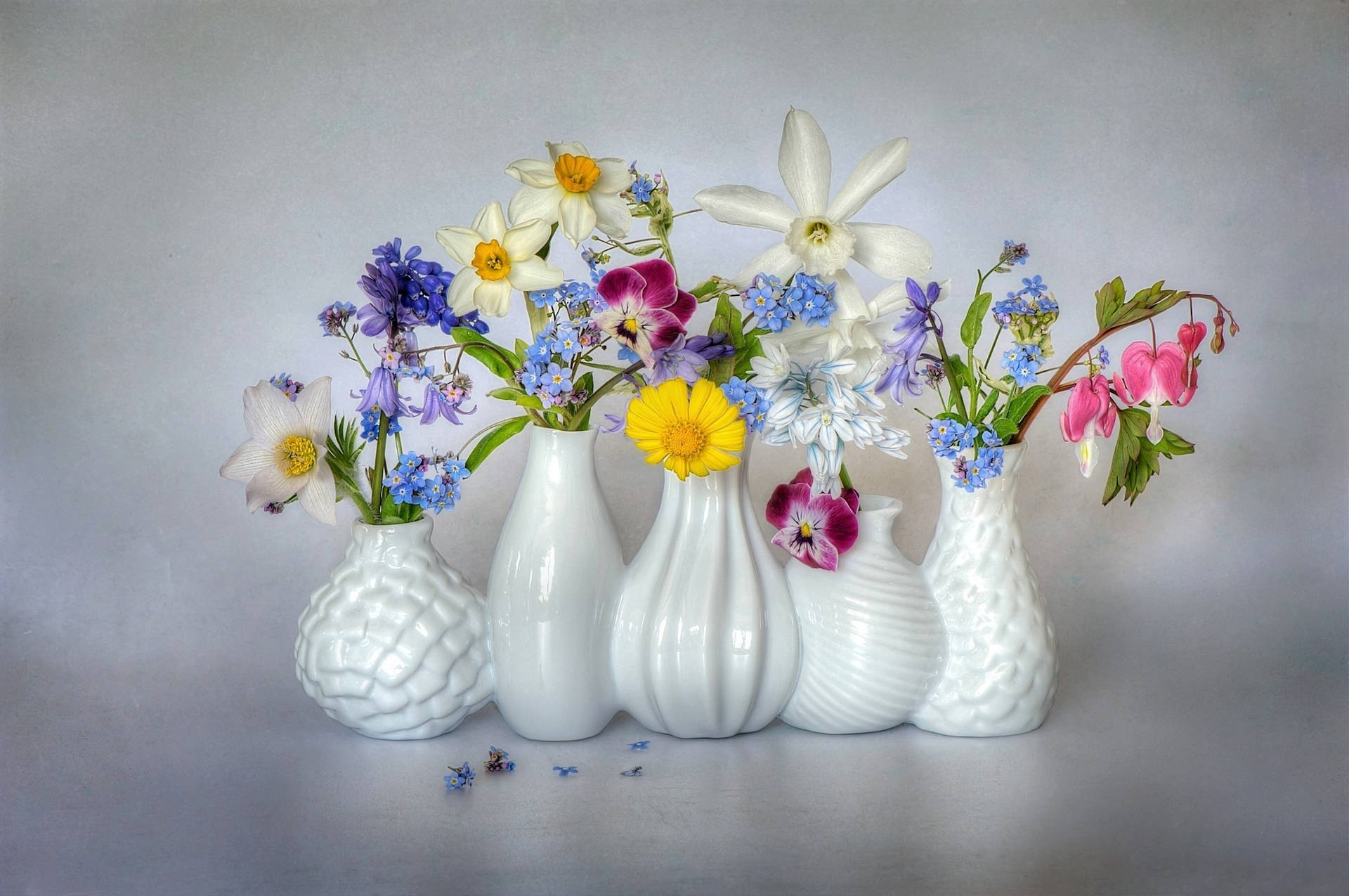 Five Flower Vase With Flowers