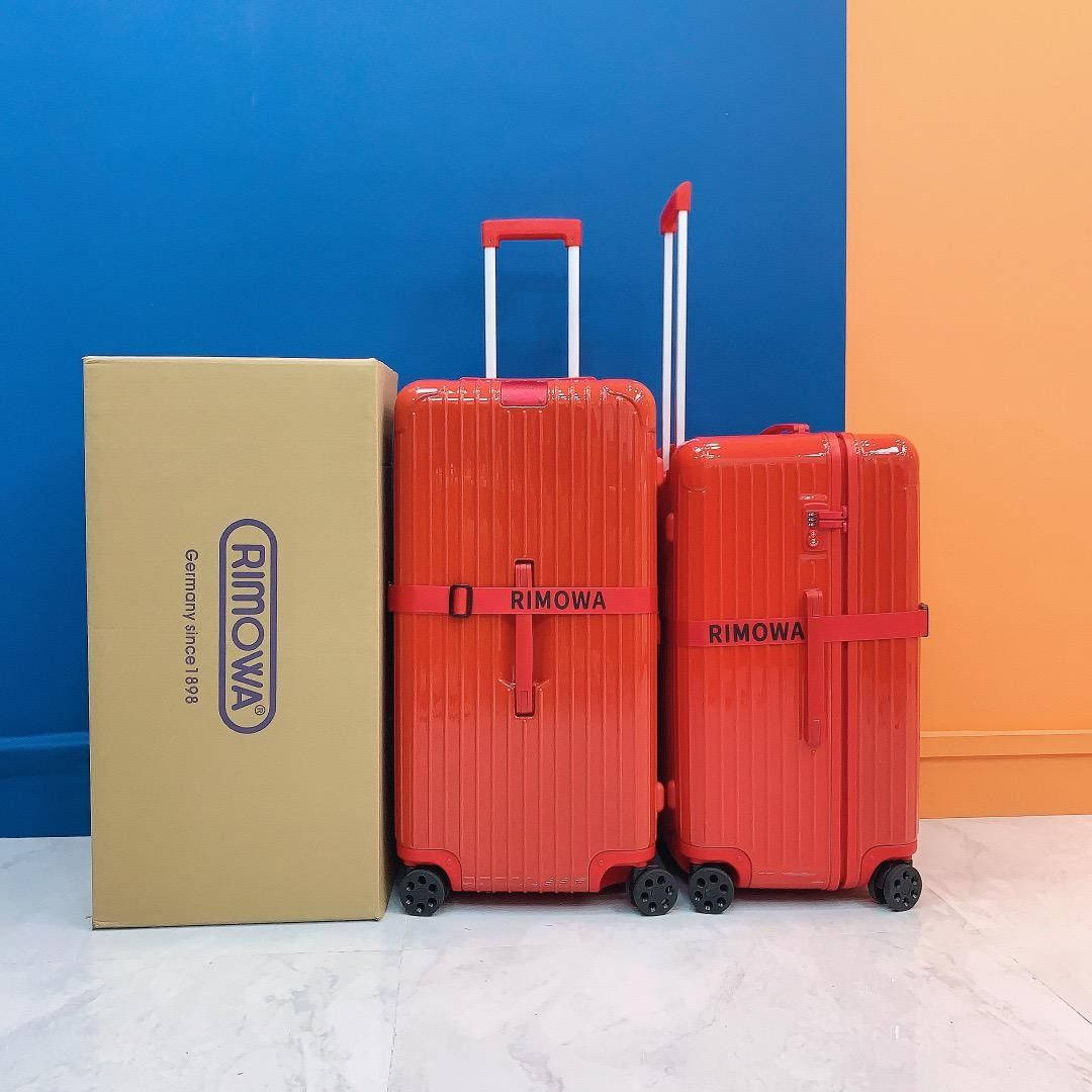 Flamingo Red Rimowa Suitcases