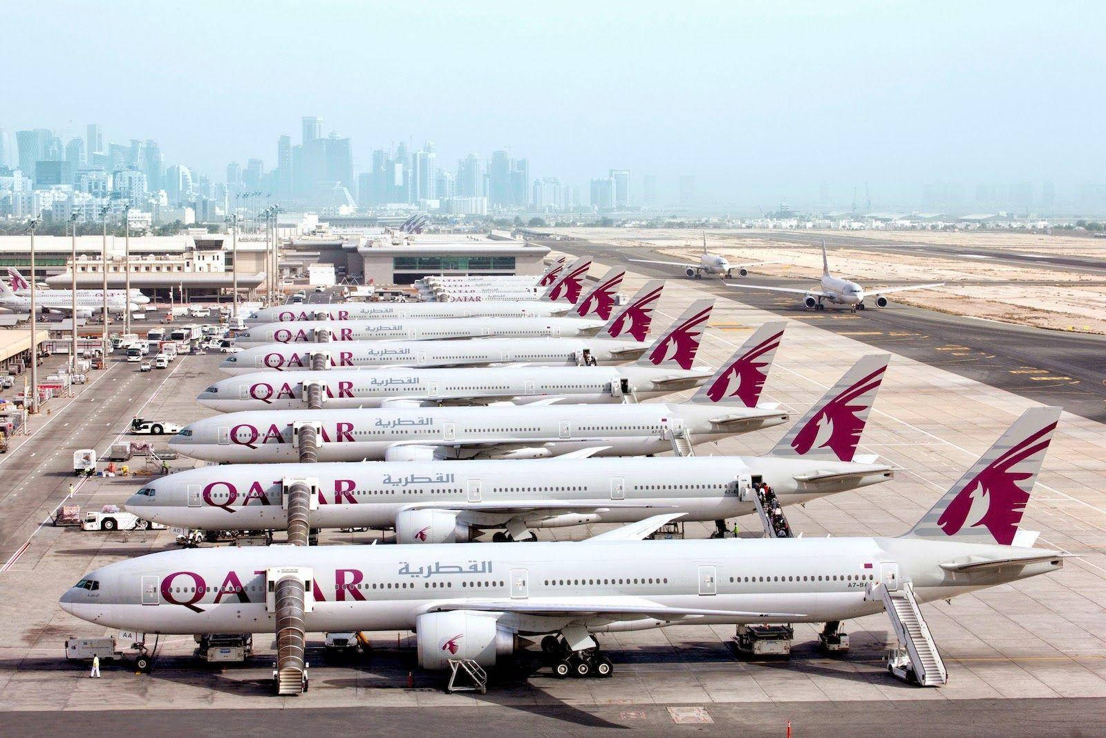 Fleet Of Qatar Airways Airplanes Background