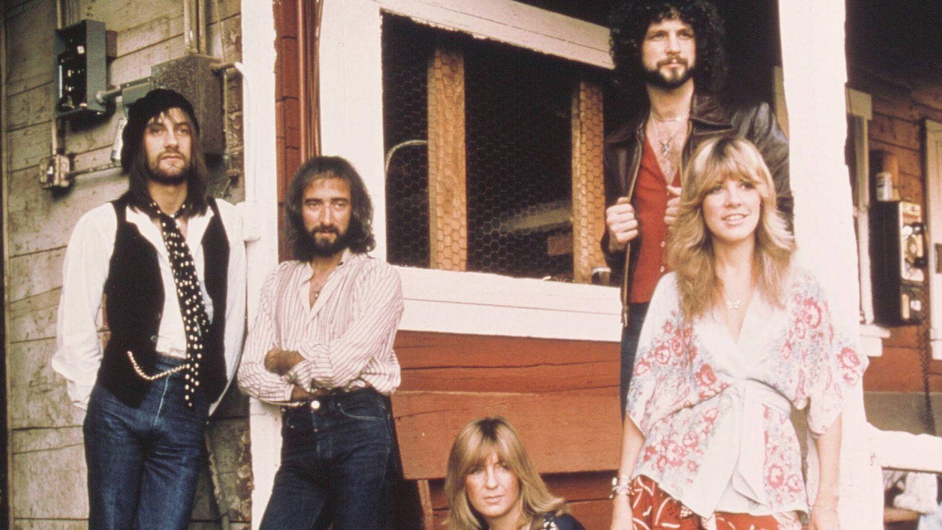 Fleetwood Mac On Old Cabin Background