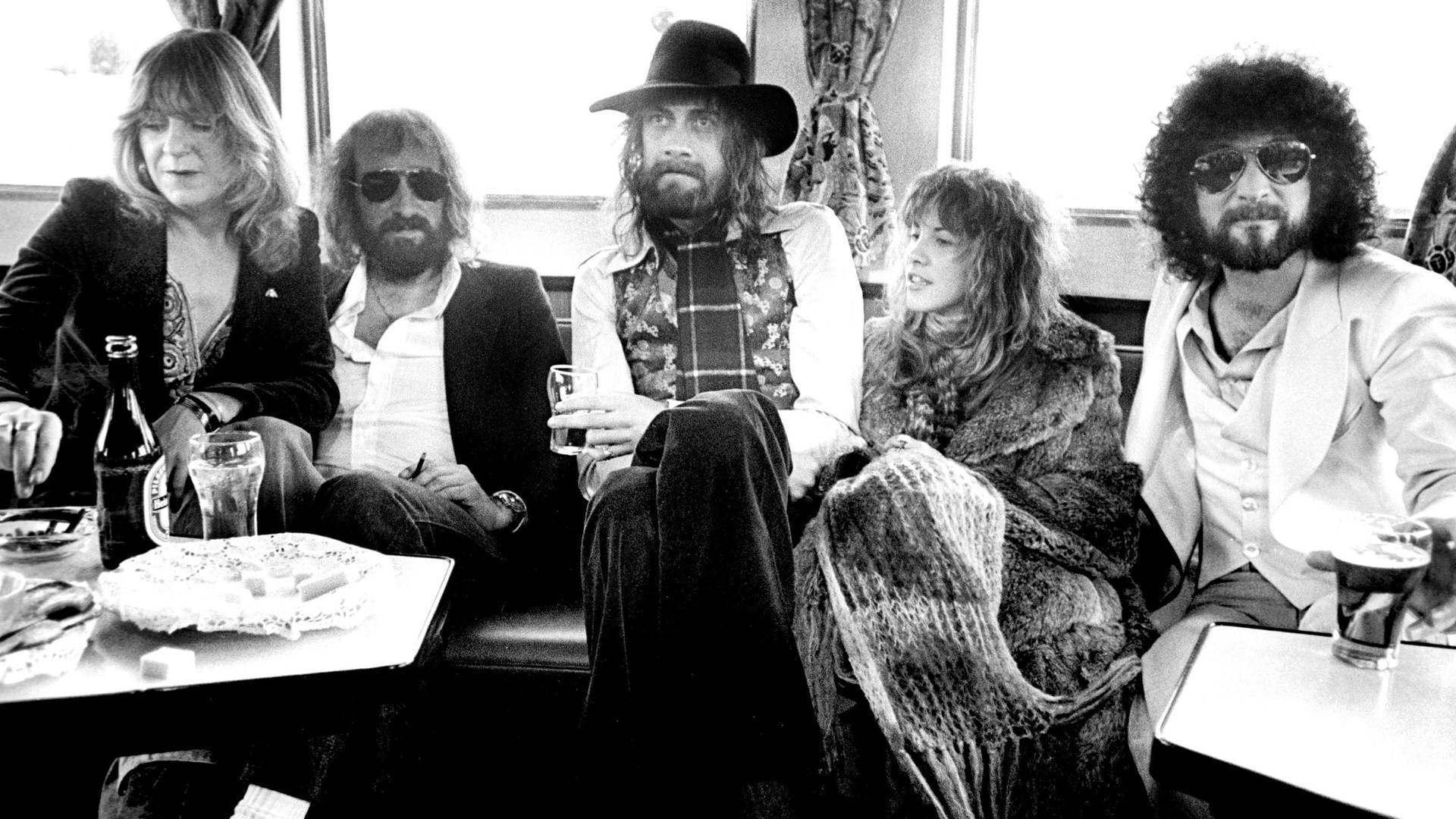 Fleetwood Mac Relaxing Band Background